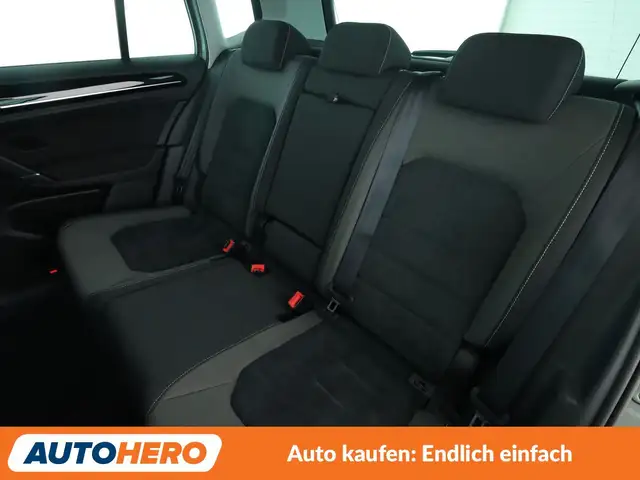 Volkswagen Golf view 14