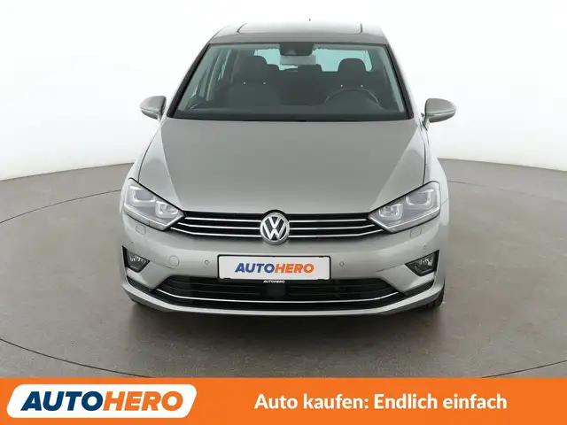 Volkswagen Golf view 9