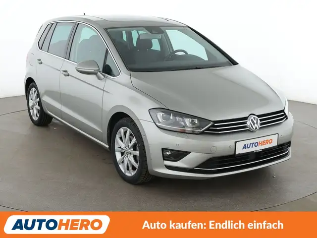 Volkswagen Golf view 8