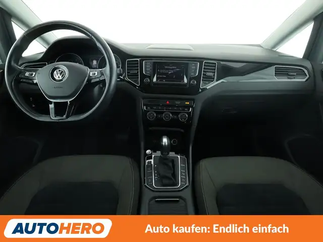 Volkswagen Golf view 12