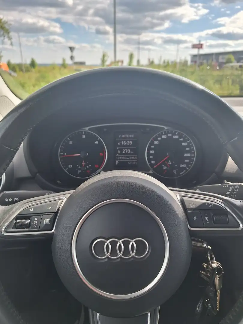 Audi A1 A1 1.4 TDI (ultra) S tronic Schwarz - 1
