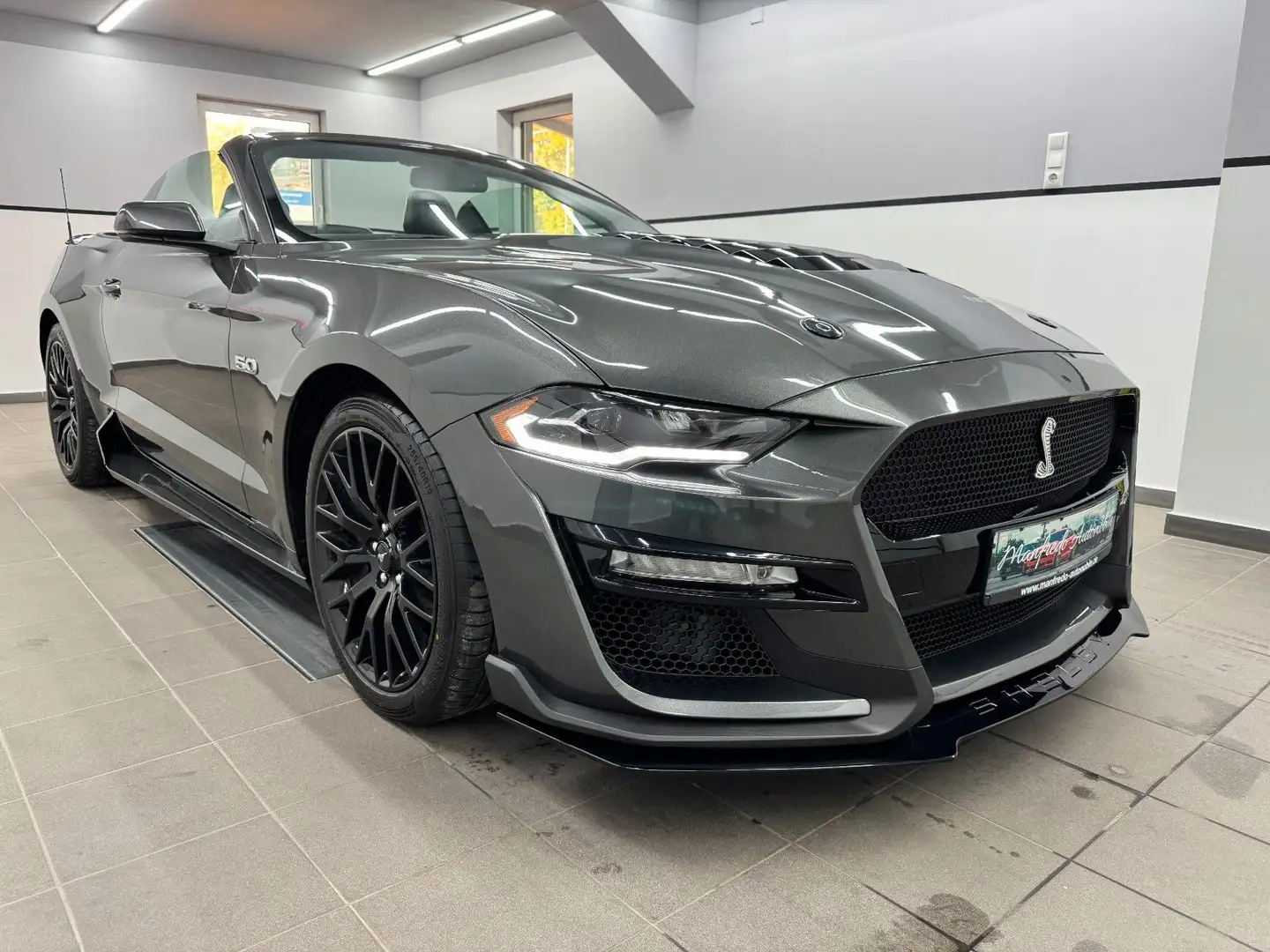 Ford Mustang GT 5.0 V8 Premium Cabrio/Shelby GT-500/ Grau - 2