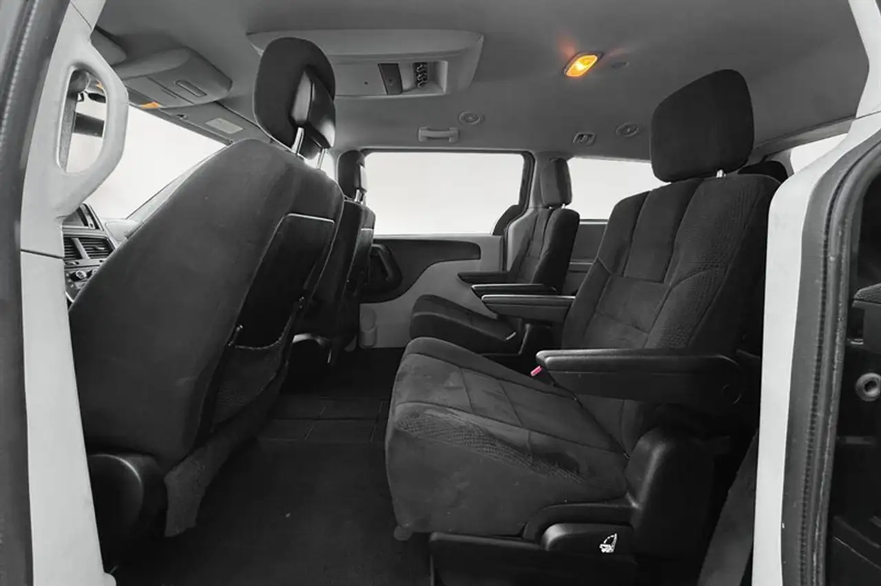 Dodge Grand Caravan снимка Dodge Grand Caravan