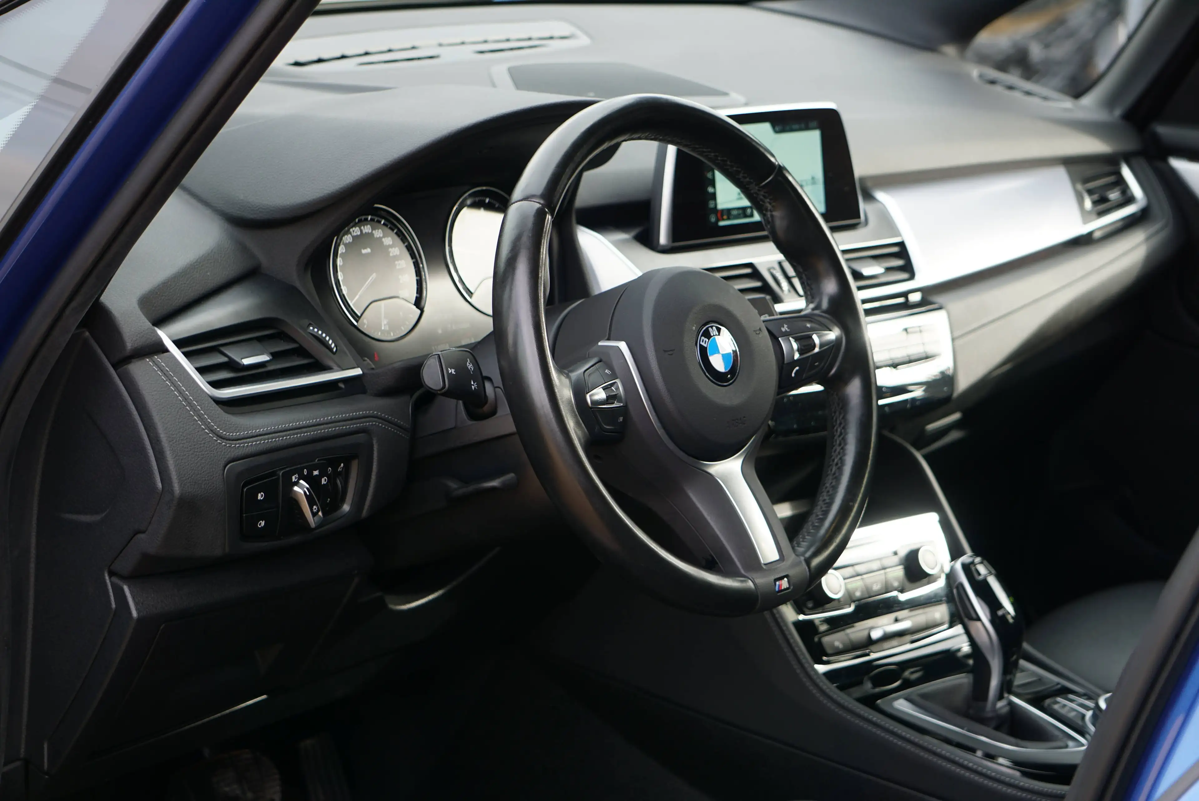 BMW 218 i Gran Tourer PACK M AUTO 7 PLACES CLIMTRONIC PDC CARNET — photo 7