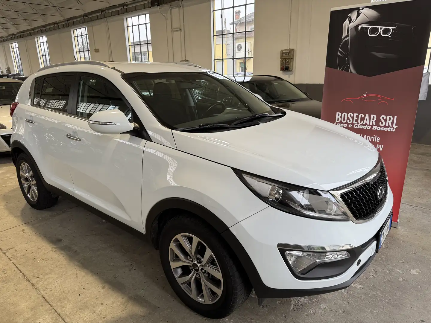 Kia Sportage 1.7 crdi Cool 2wd EURO 6 Weiß - 1