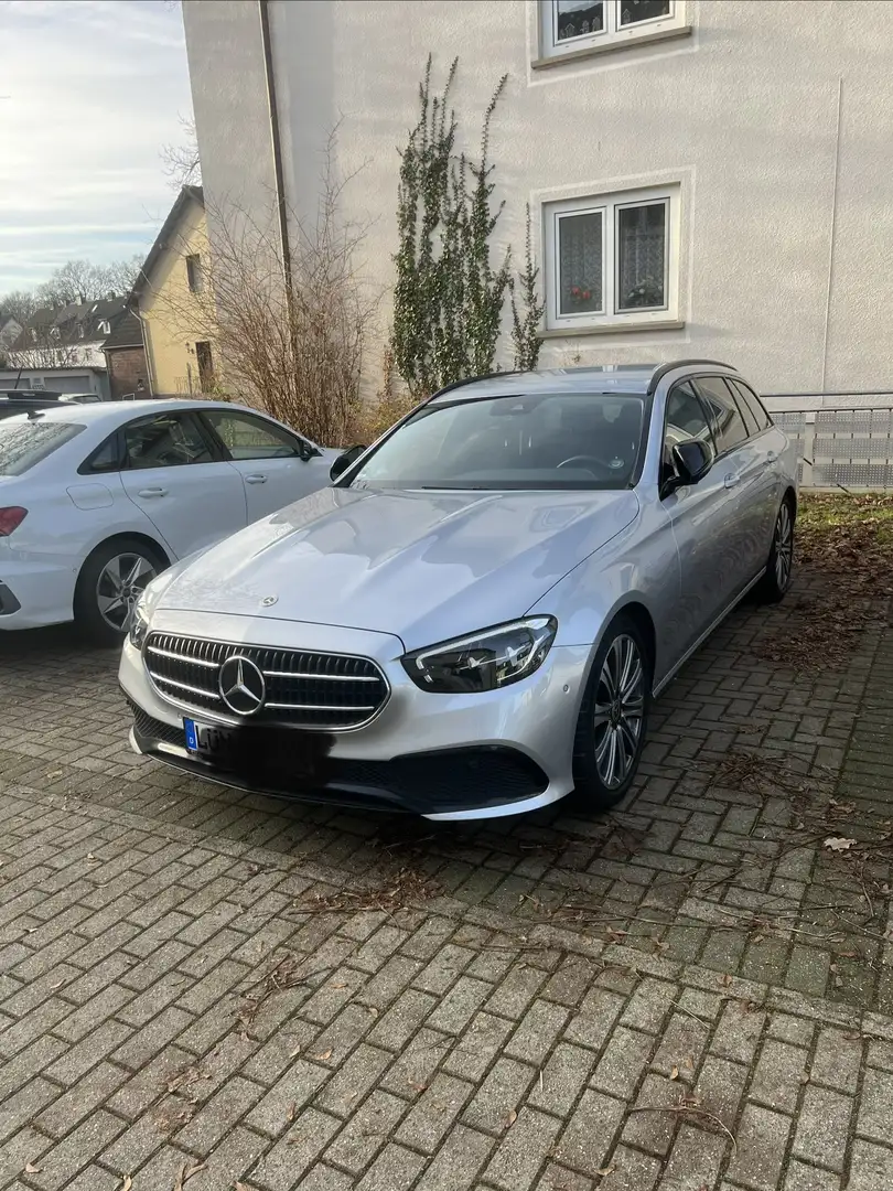 Mercedes-Benz E 220 E 220 d (213.204) Grau - 1