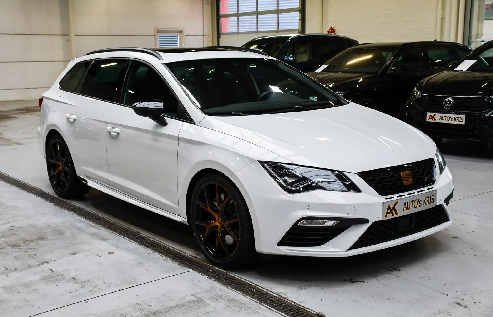 SEAT Leon Leon Cupra ST 2.0 TSI 4Drive DSG - NAVI / PANO Blanc - 2