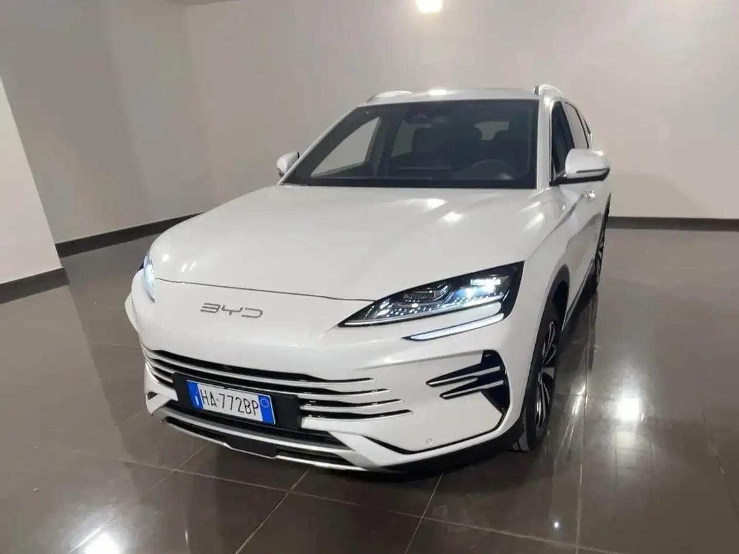 BYD Seal U DM-i 1.5 phev BOOST 2wd Bianco - 1