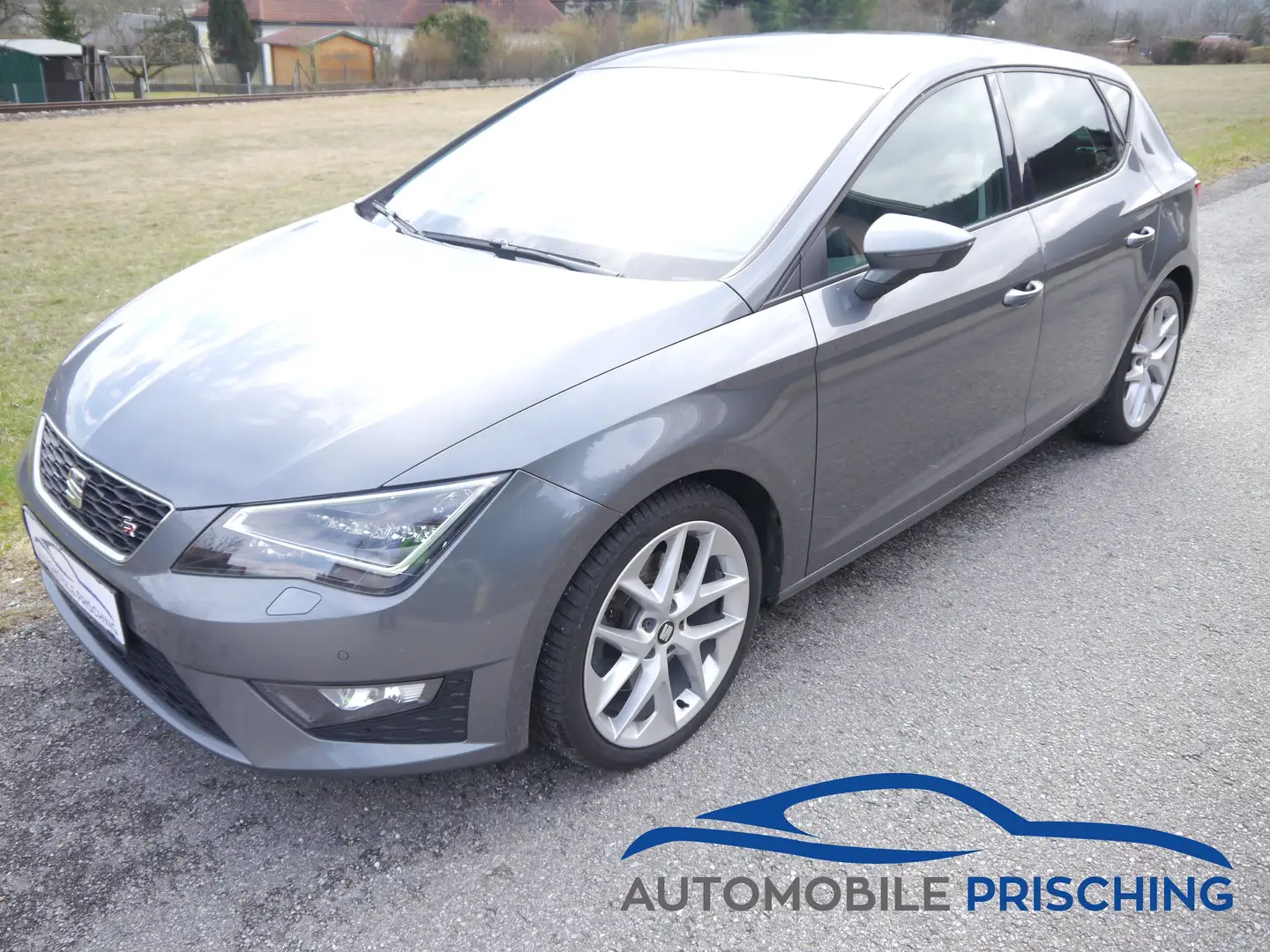 SEAT Leon FR* Navi*Pano*LED*18" Alu*EPH*SH*GWR*MFLR* Grau - 2