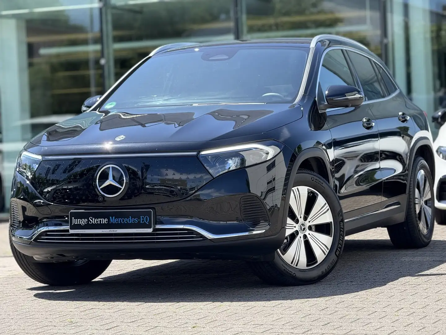 Mercedes-Benz EQA 300 4Matic 360°KAMERA*AMBIENTE*LED*elek.HECK Nero - 1