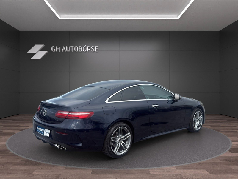Mercedes-Benz E 200 Coupe AMG-LINE*DISTR+*360°KAM*BURMESTER* — photo 4