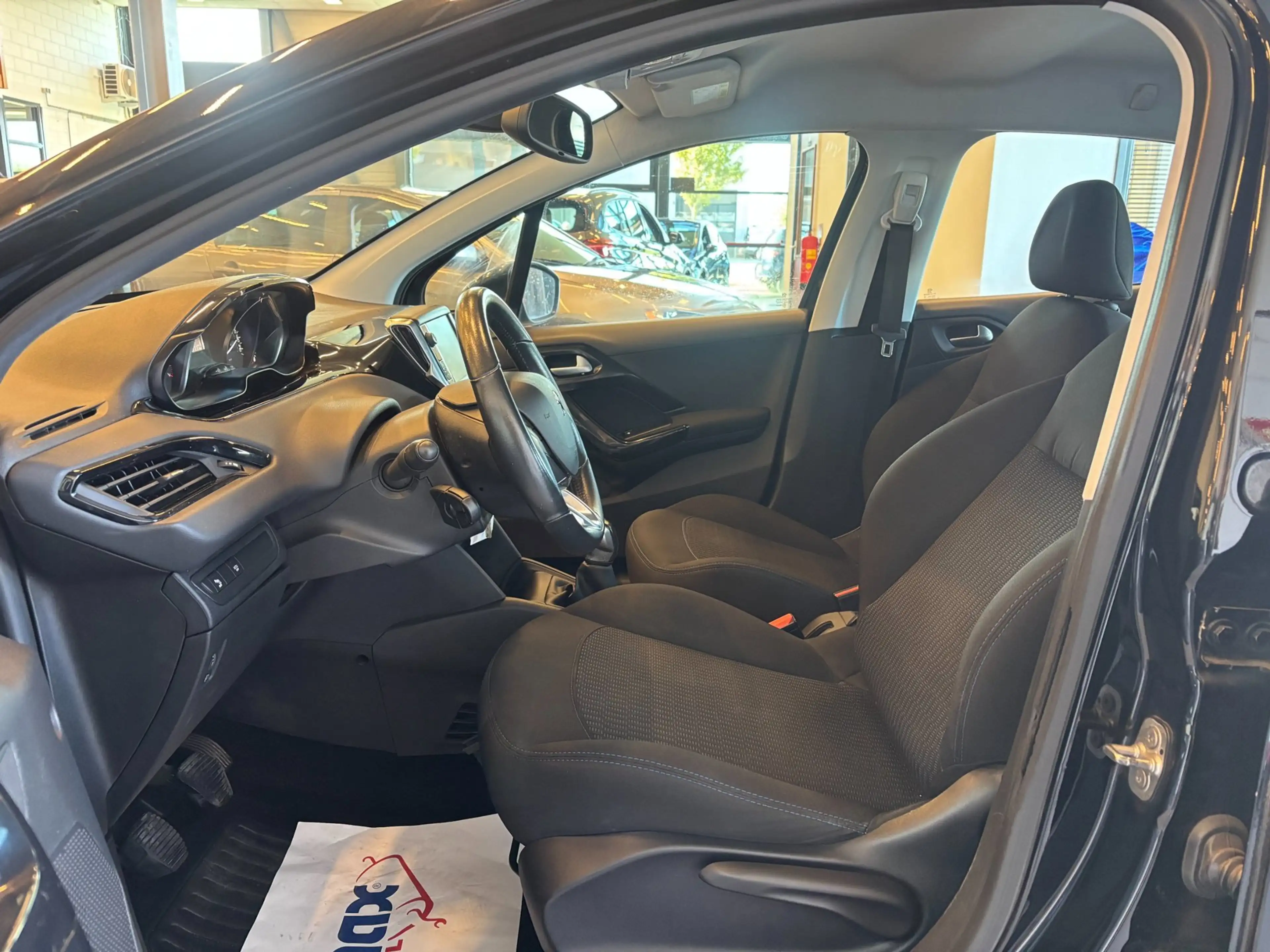 Peugeot 208 1.2 Signature | Navigatie | Cruise | Airco — photo 12