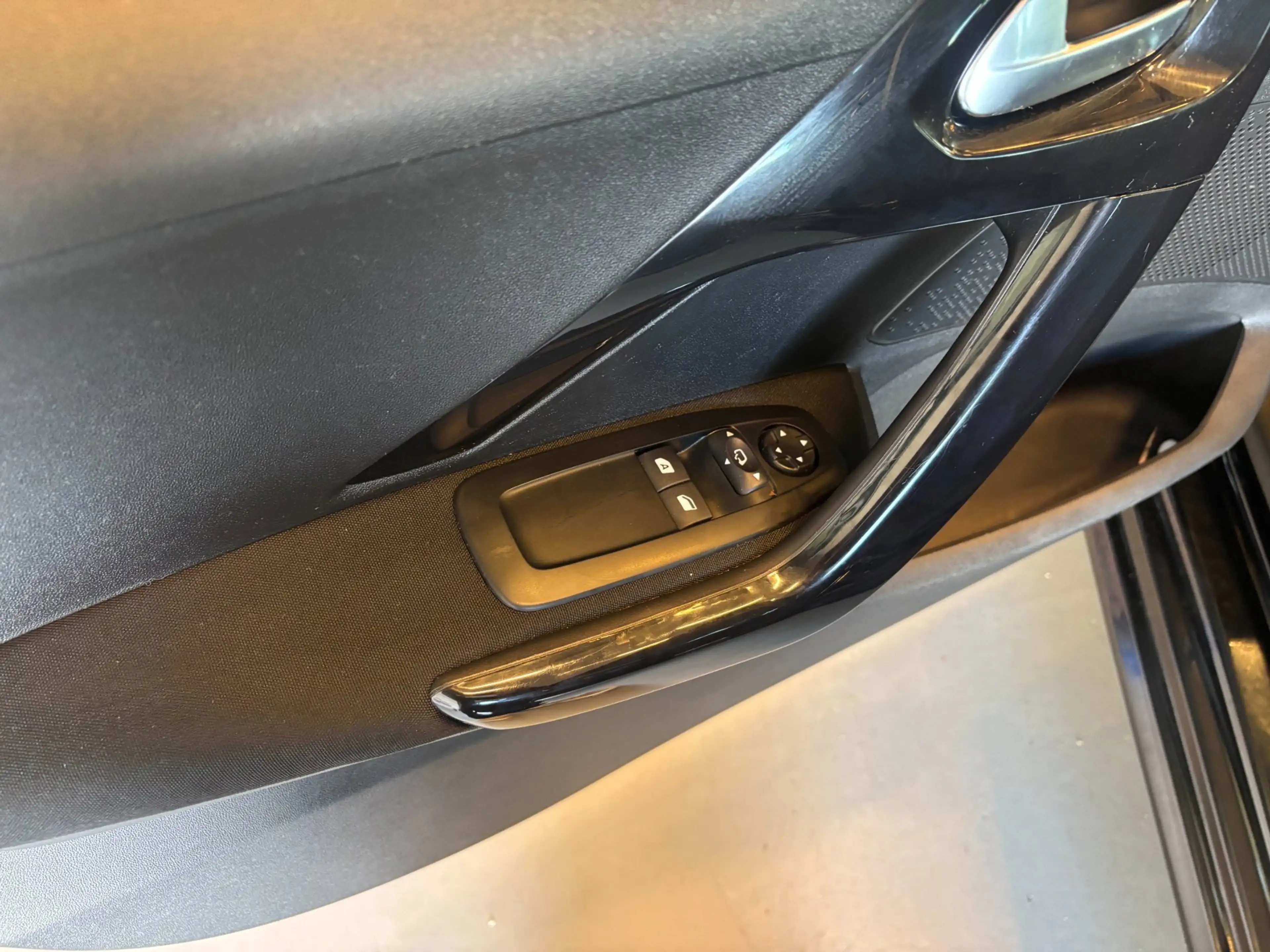 Peugeot 208 1.2 Signature | Navigatie | Cruise | Airco — photo 15