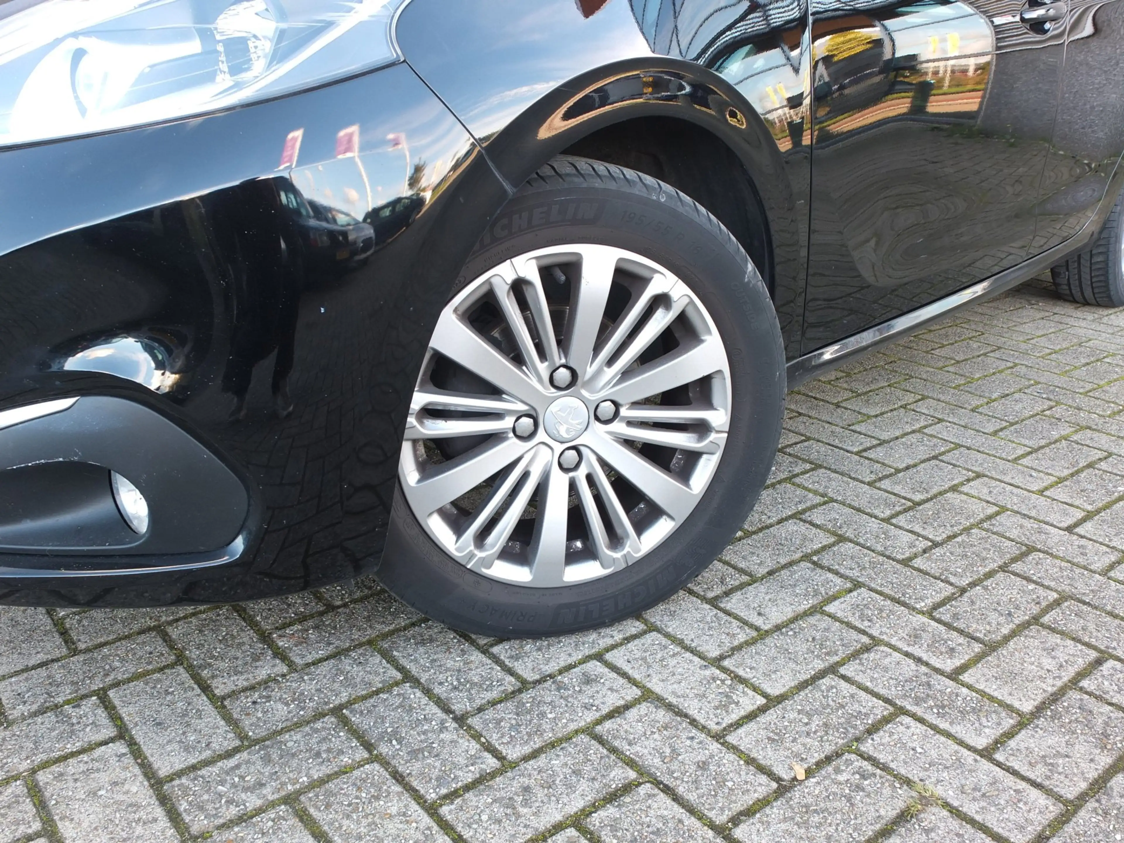 Peugeot 208 1.2 Signature | Navigatie | Cruise | Airco — photo 10