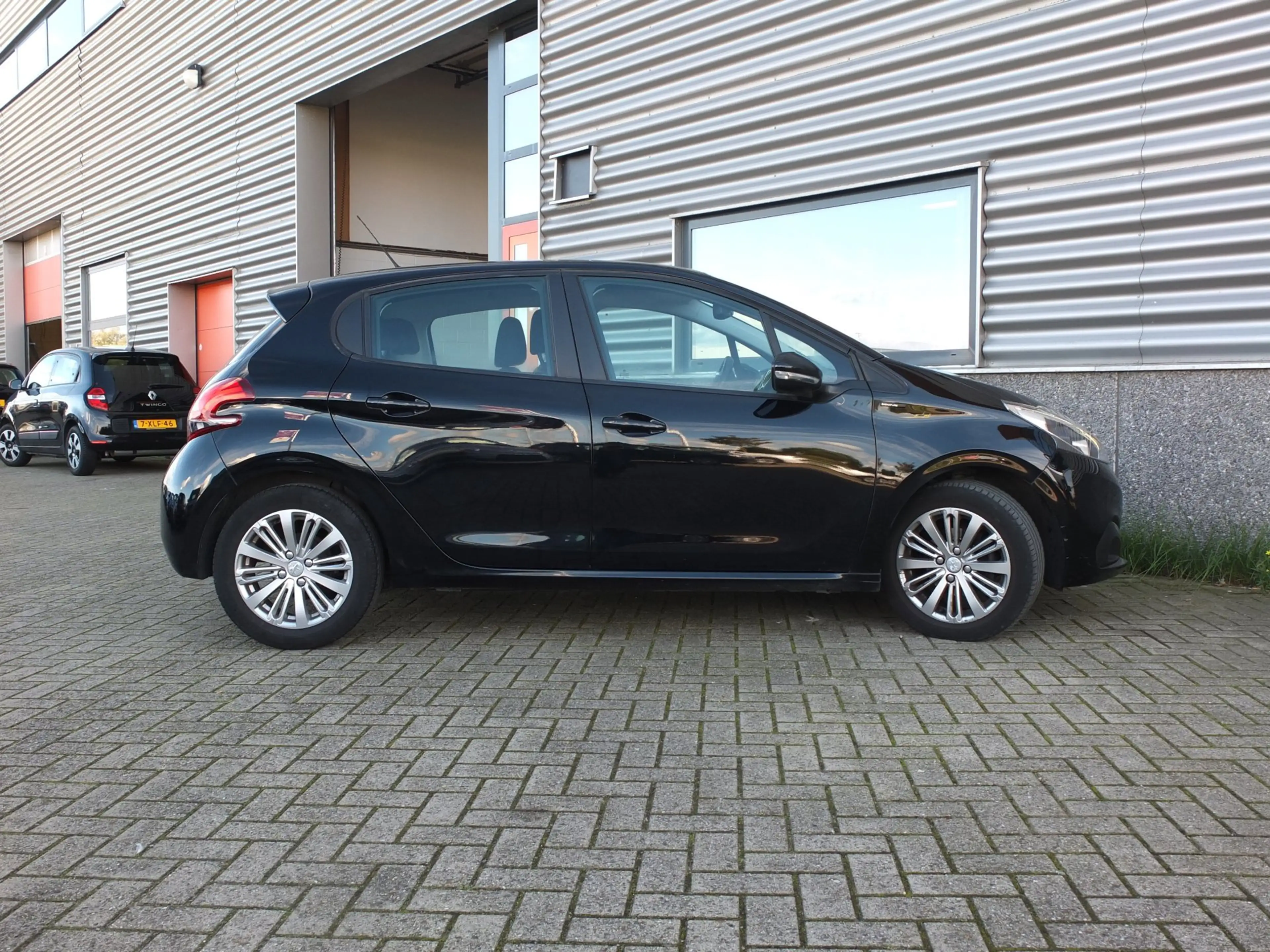 Peugeot 208 1.2 Signature | Navigatie | Cruise | Airco — photo 11