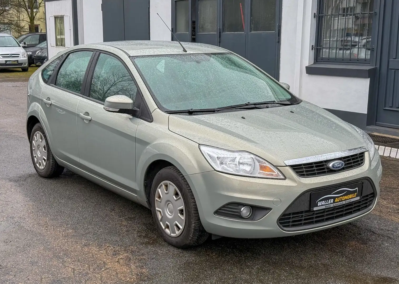 Ford Focus Lim. 1.6 Style UNFALLFREI|AHK|1.HAND - 1