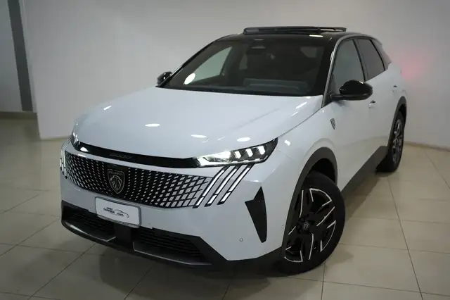 Peugeot 3008 Hybrid GT + Tetto apribile + Pack vision+impianto Focal