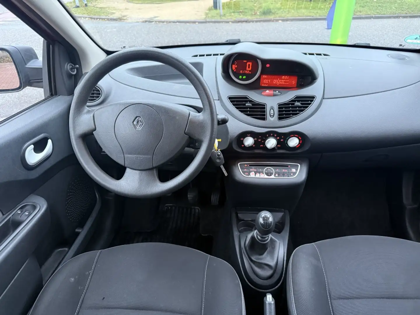 Renault Twingo 1.2-16V Collection airco Mp3 zeer netjes Rood - 2