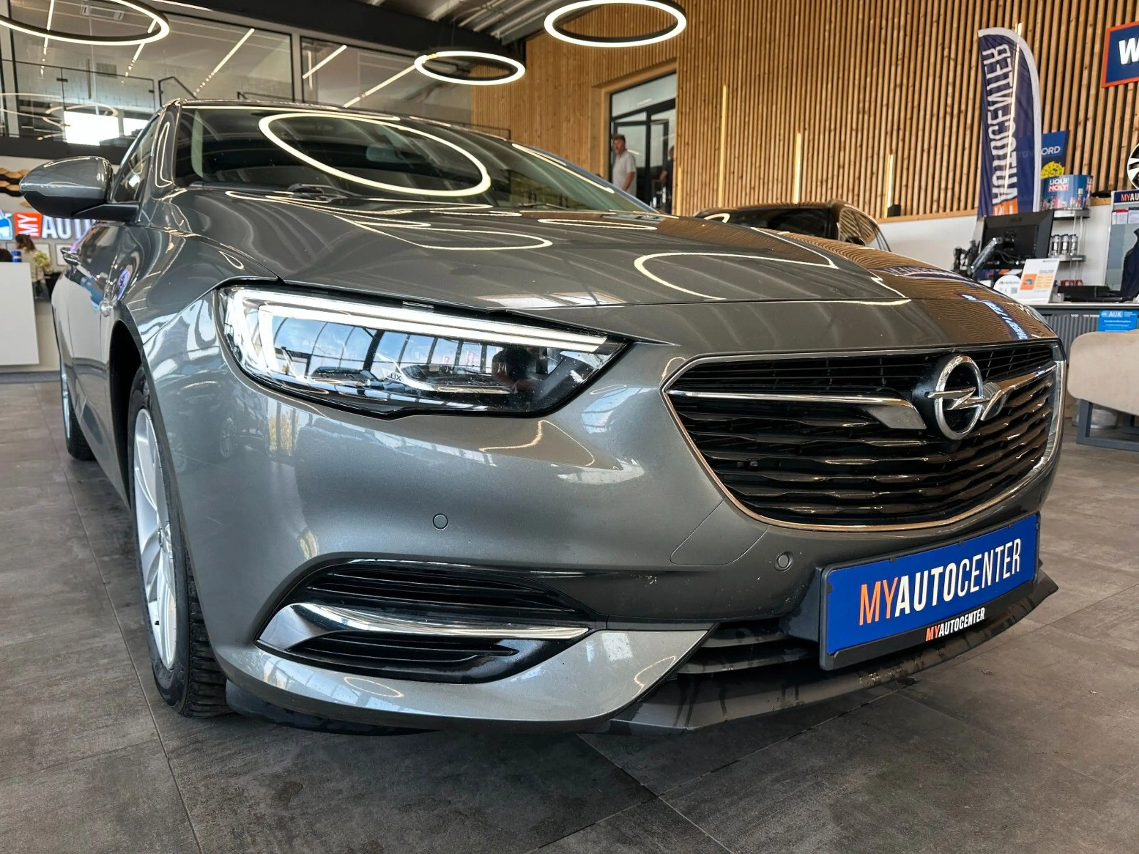 Opel Insignia B*LKHZ*2-ZONEN*LED*CARPLAY*CAMERA* — photo 3