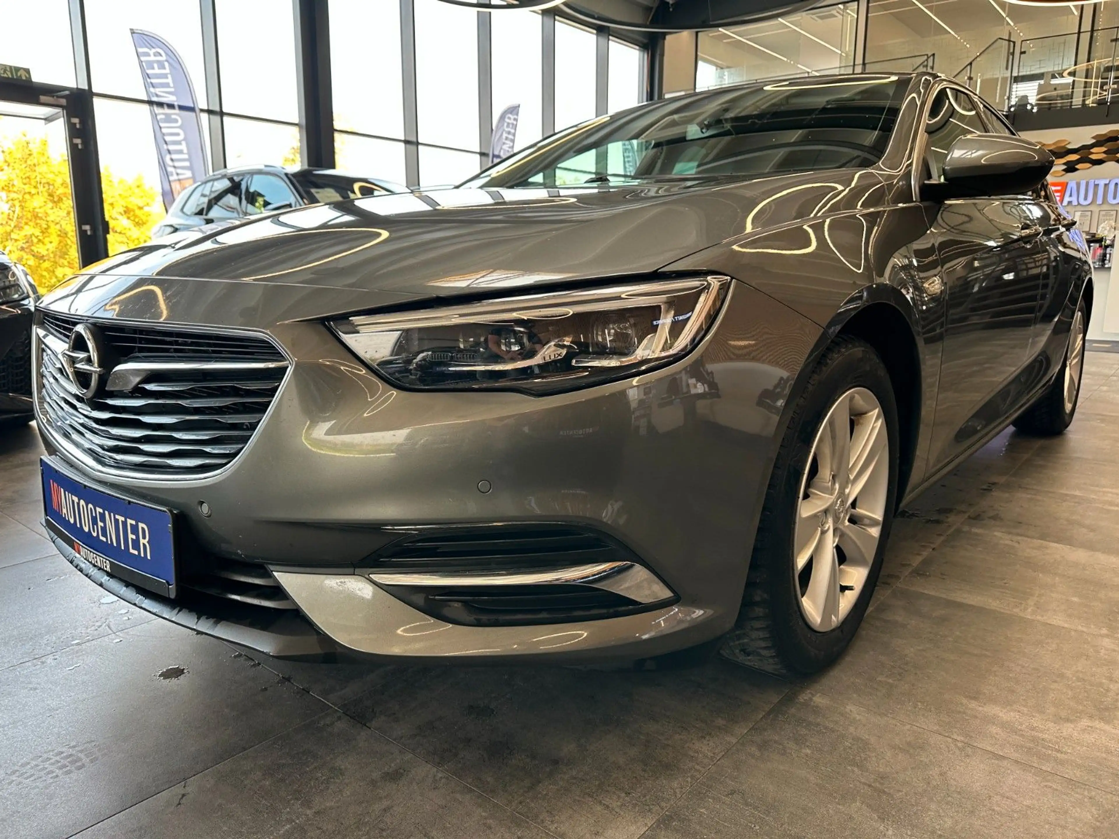 Opel Insignia B*LKHZ*2-ZONEN*LED*CARPLAY*CAMERA* — photo 4