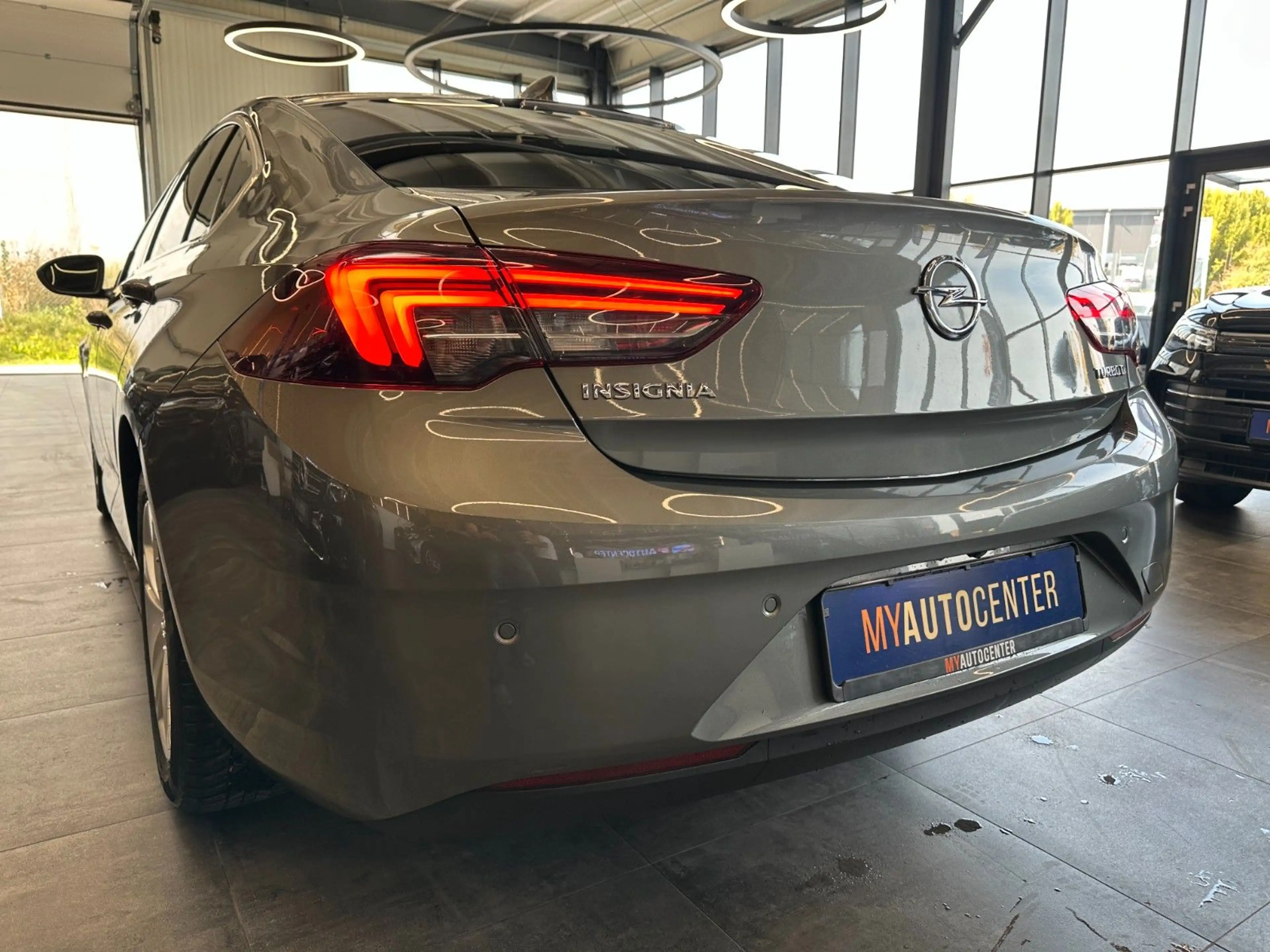 Opel Insignia B*LKHZ*2-ZONEN*LED*CARPLAY*CAMERA* — photo 5