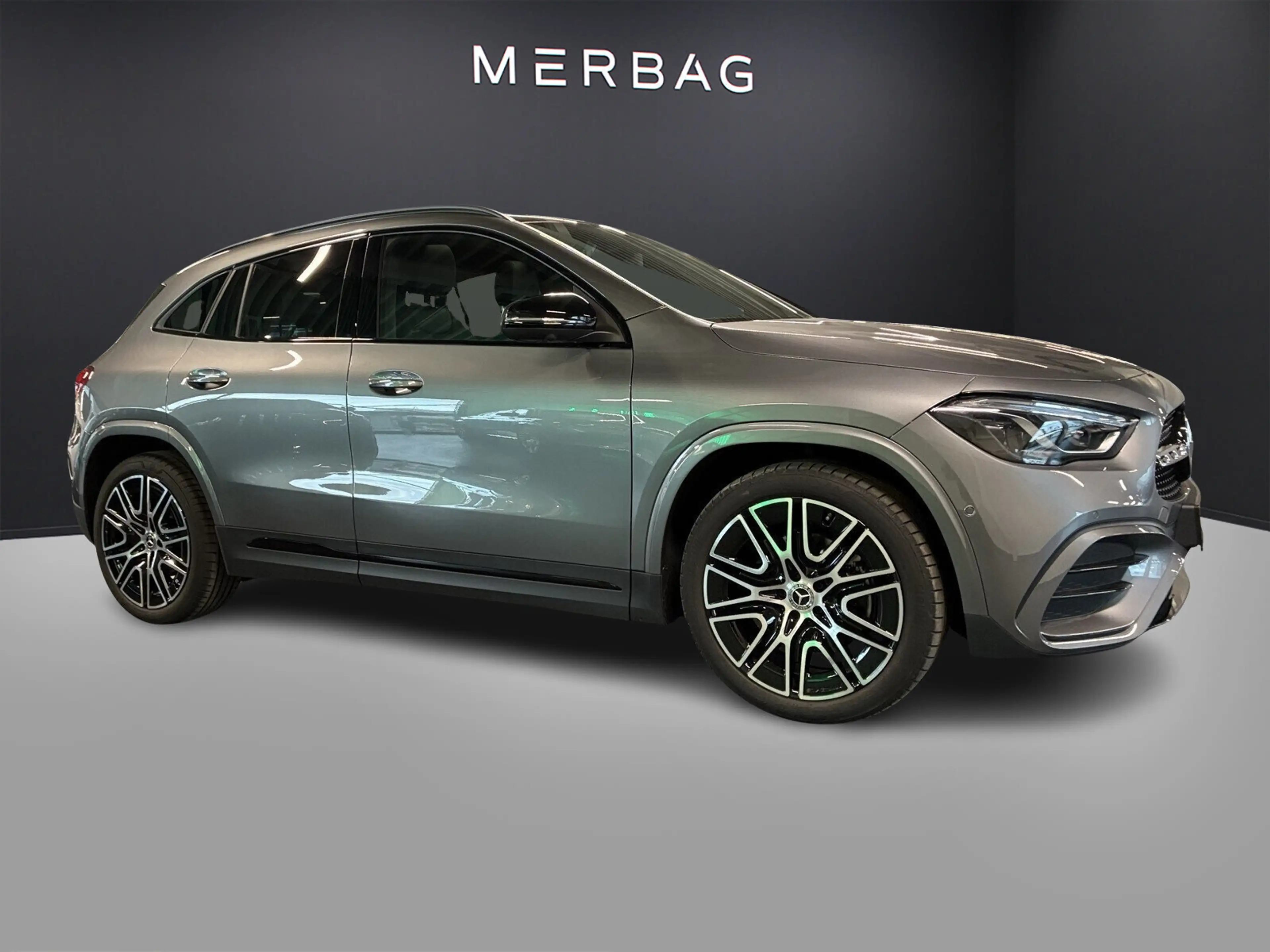 Mercedes-Benz GLA 220 GLA 220 4M AMG-LINE PANORAMA STANDH. MULTIBEAM BC — photo 3