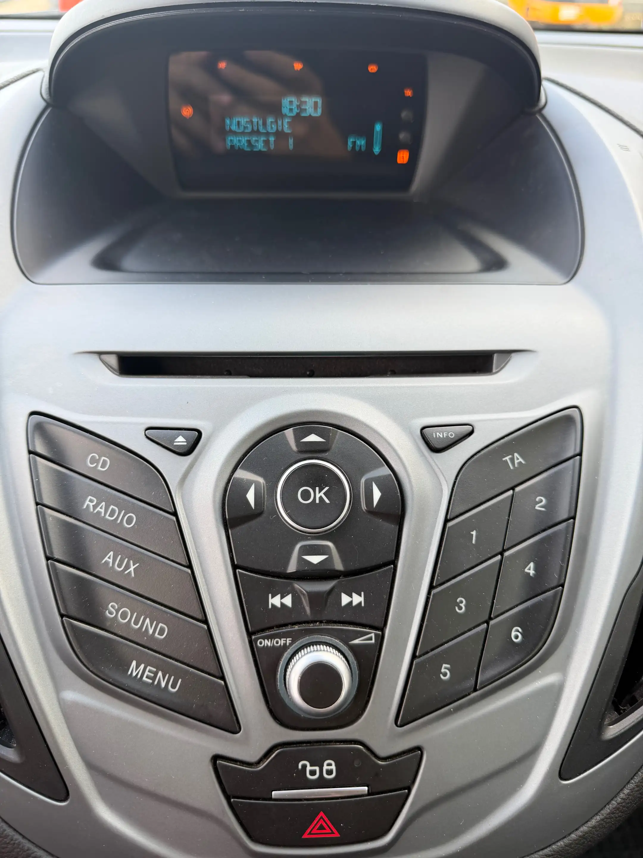 Ford B-Max B-Max 1.6i Ti-VCT Trend PowerShift — photo 10