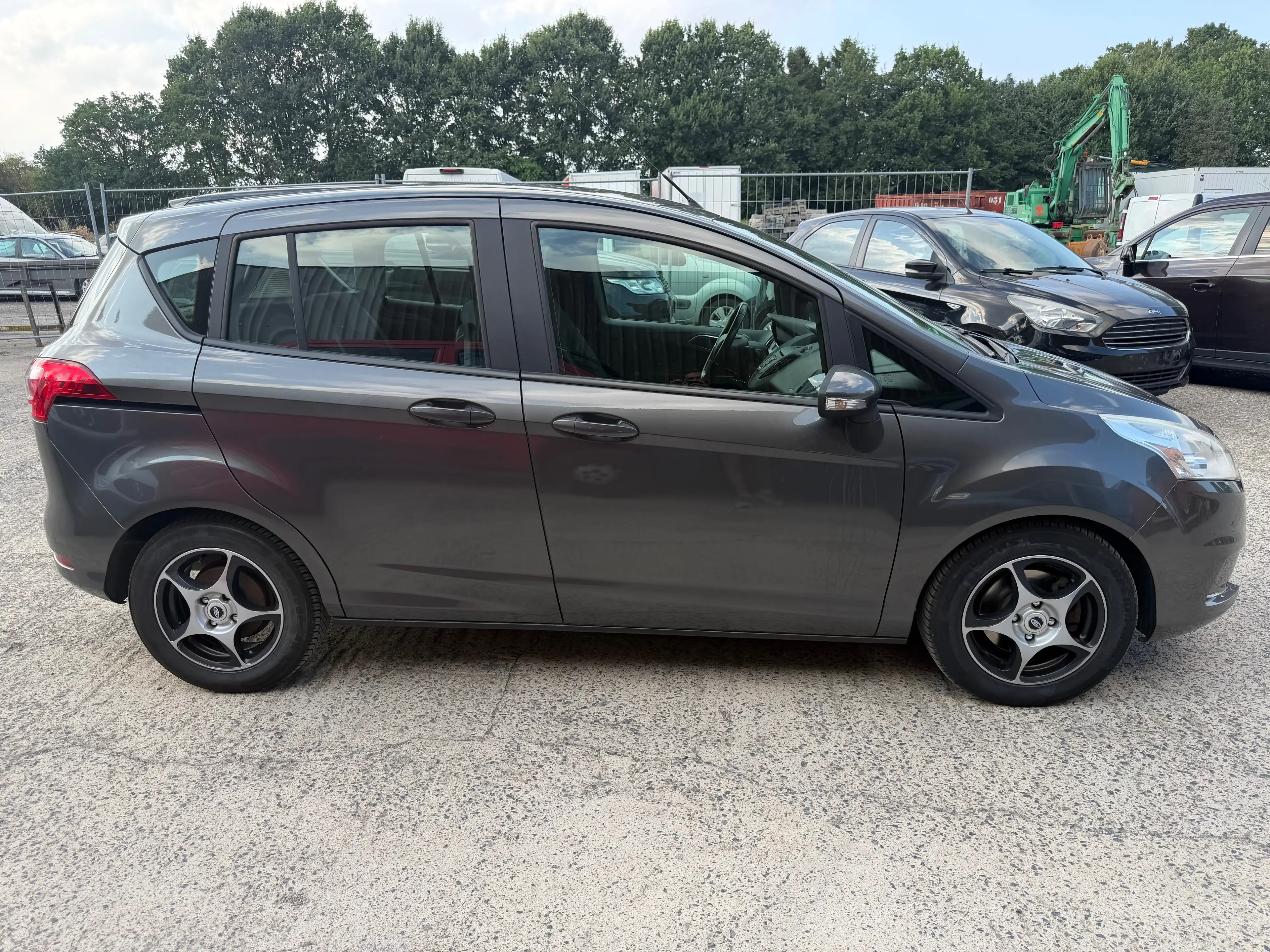 Ford B-Max B-Max 1.6i Ti-VCT Trend PowerShift — photo 5