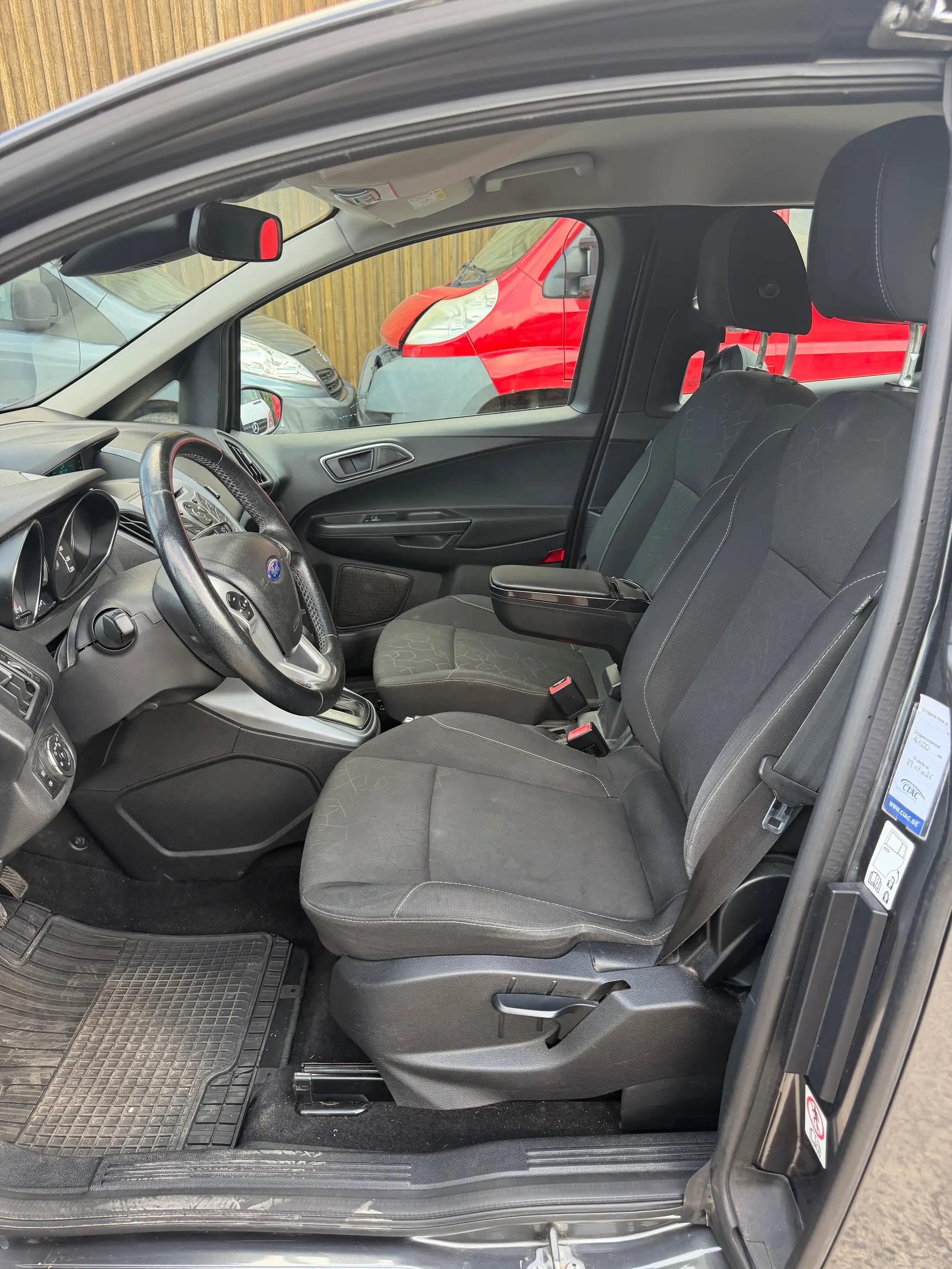 Ford B-Max B-Max 1.6i Ti-VCT Trend PowerShift — photo 8