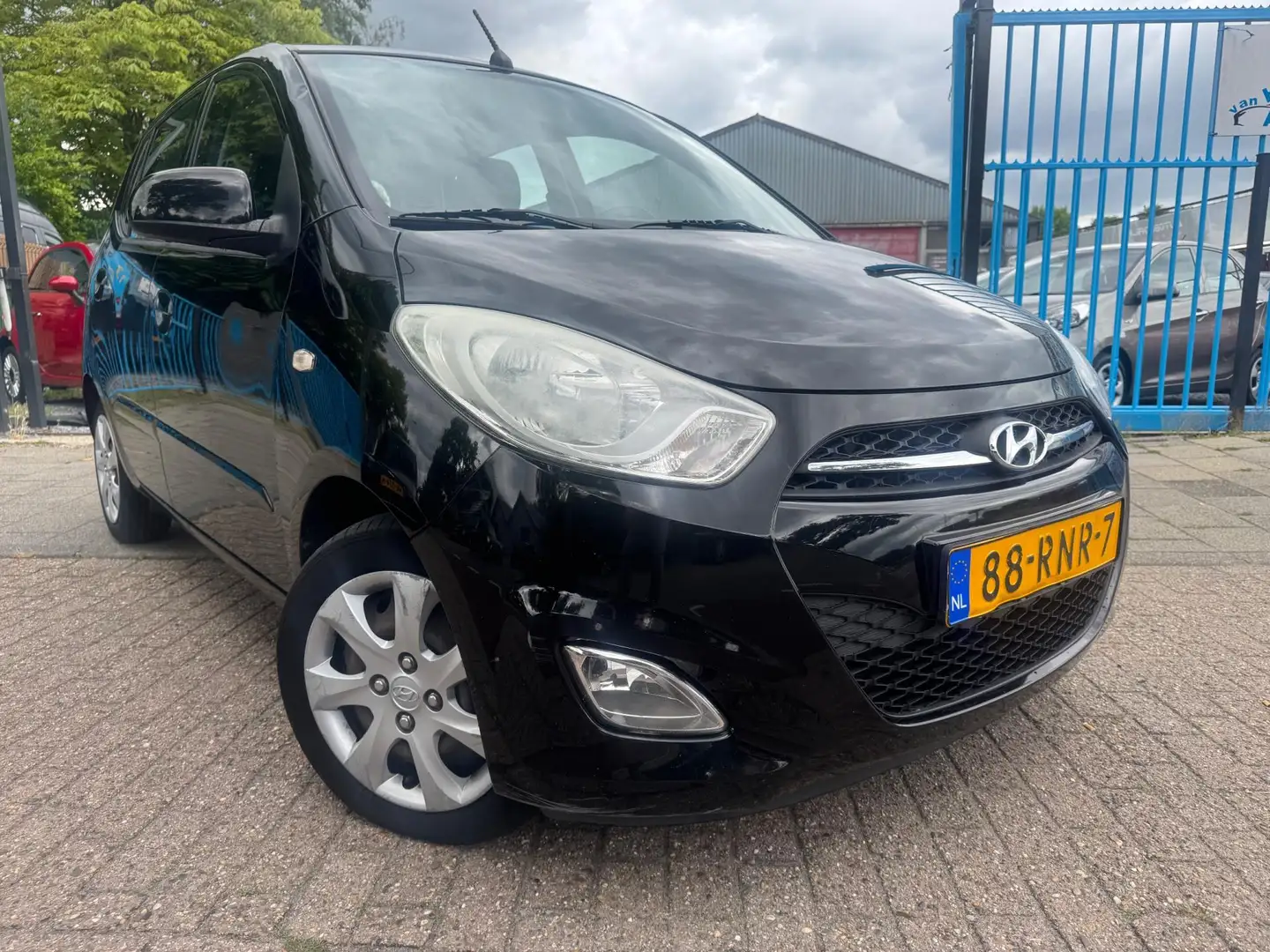 Hyundai i10 1.1 i-Drive Cool A-C Elek-Pakket N.A.P Aux/Usb Nw Noir - 2