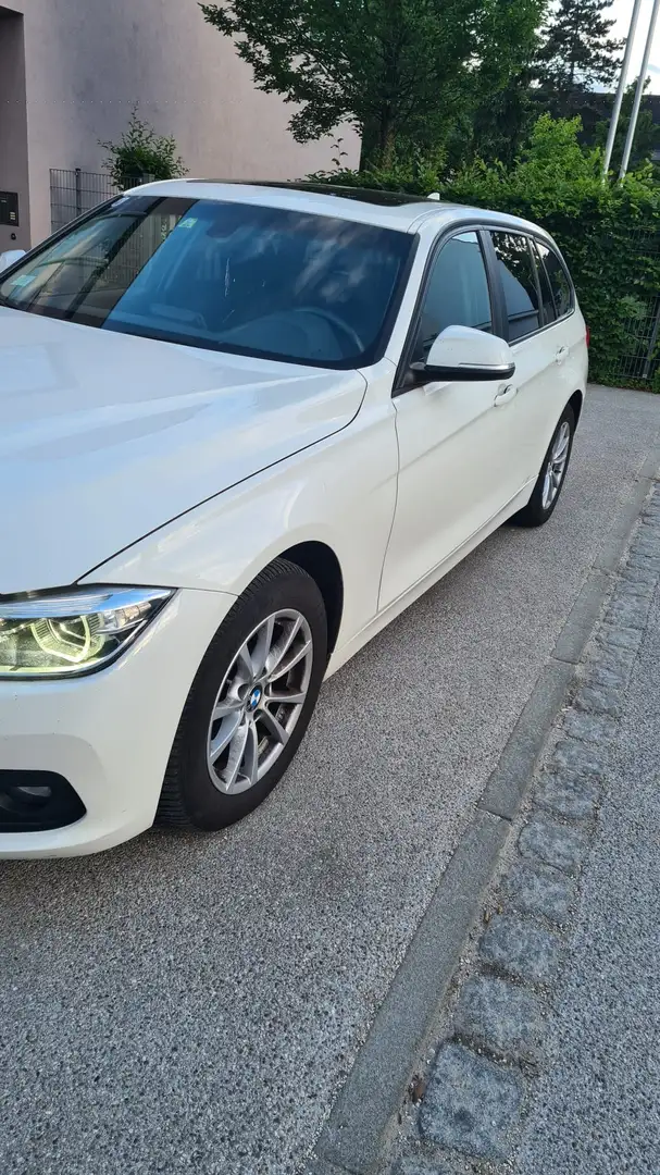 BMW 318 318d Touring Aut. Weiß - 2