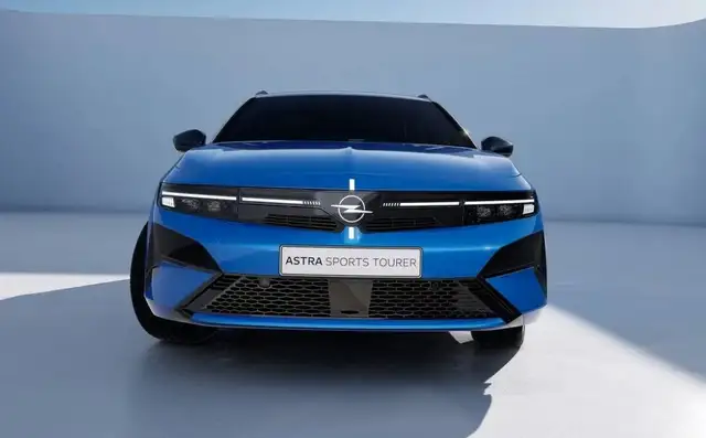 Opel Astra view 6