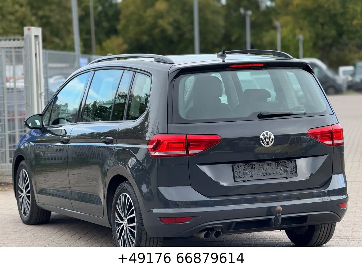 Volkswagen Touran 2.0 TDI Comfortline  /AHK/Navi/ACC 1Hand Grau - 2