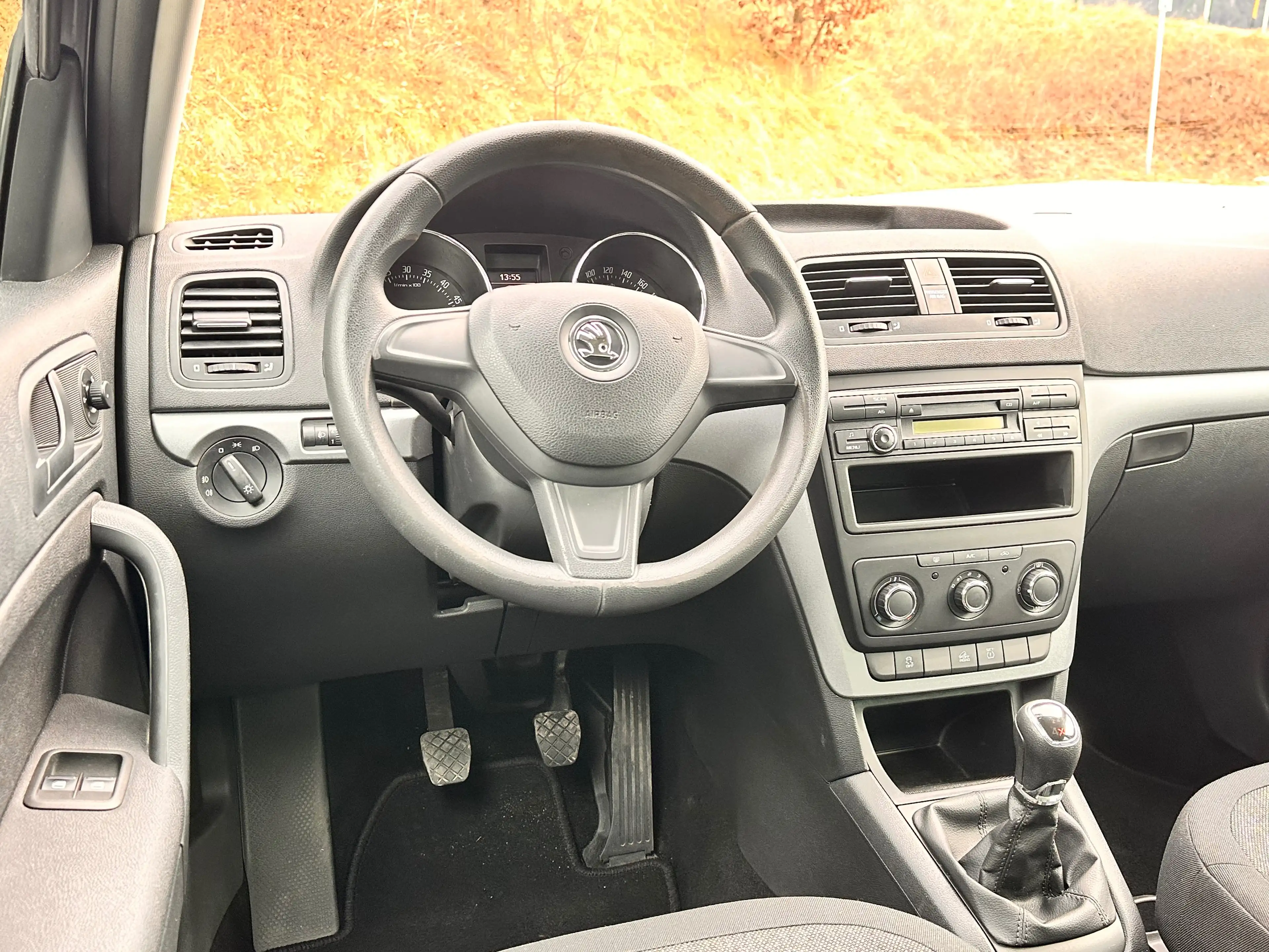 Skoda Yeti Active Outdoor 4x4 / Euro 5 / Klima / Allrad — photo 15