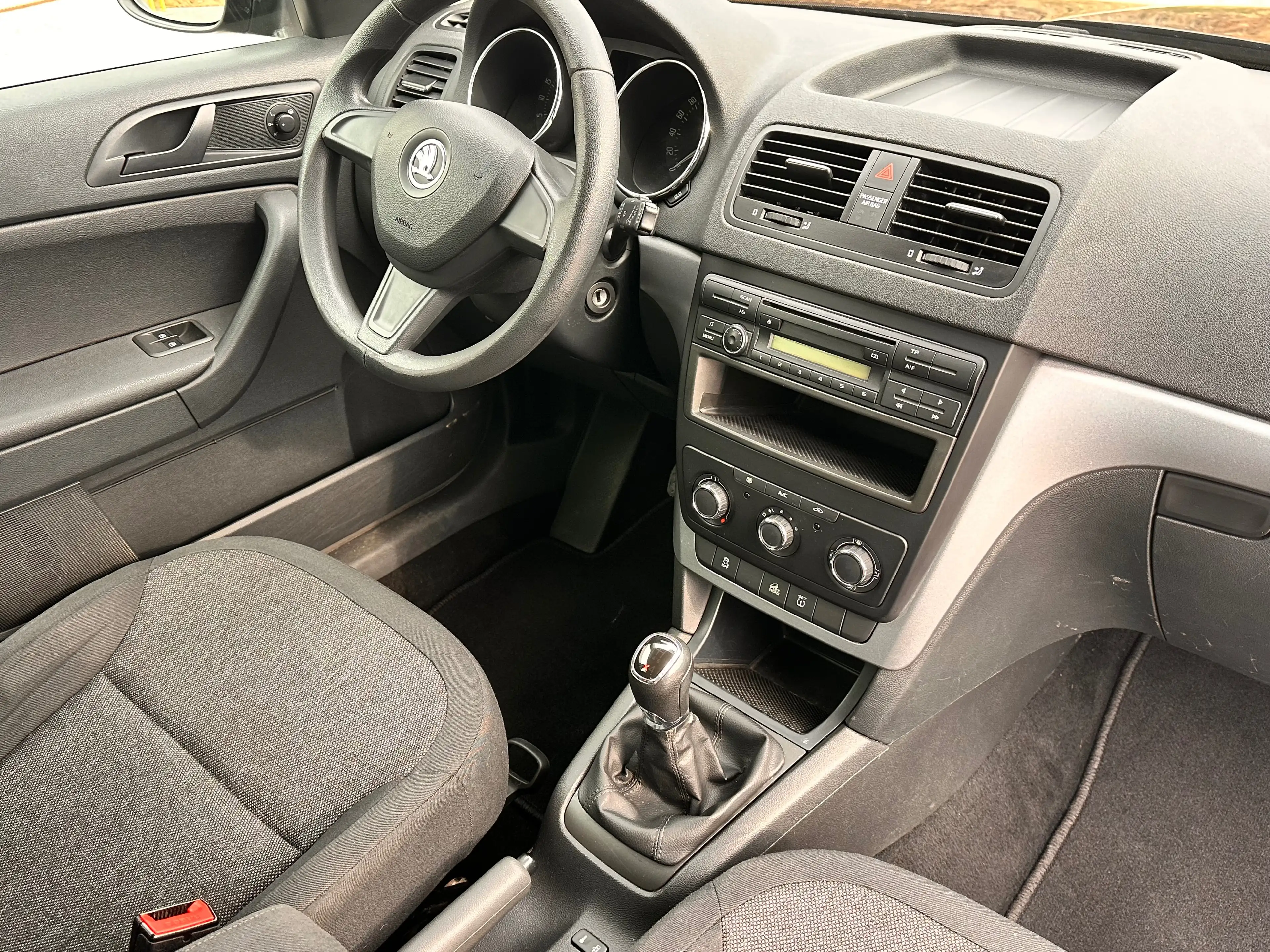 Skoda Yeti Active Outdoor 4x4 / Euro 5 / Klima / Allrad — photo 13