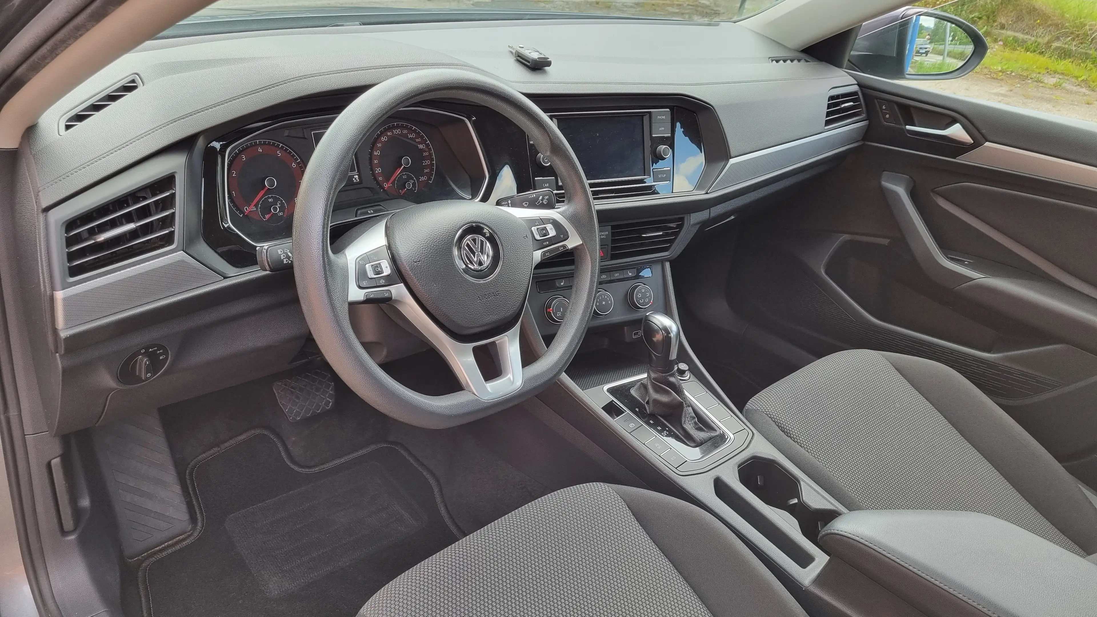 Volkswagen Jetta 1.4 — photo 9