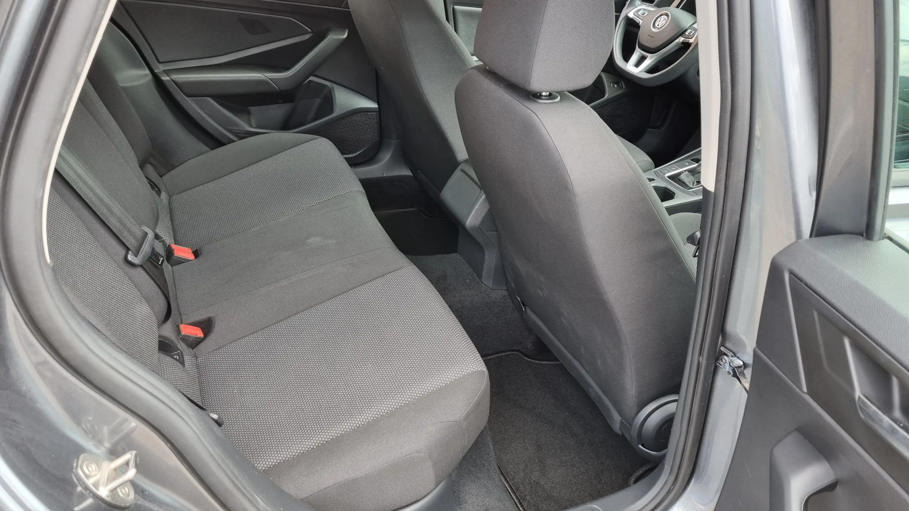Volkswagen Jetta 1.4 — photo 12