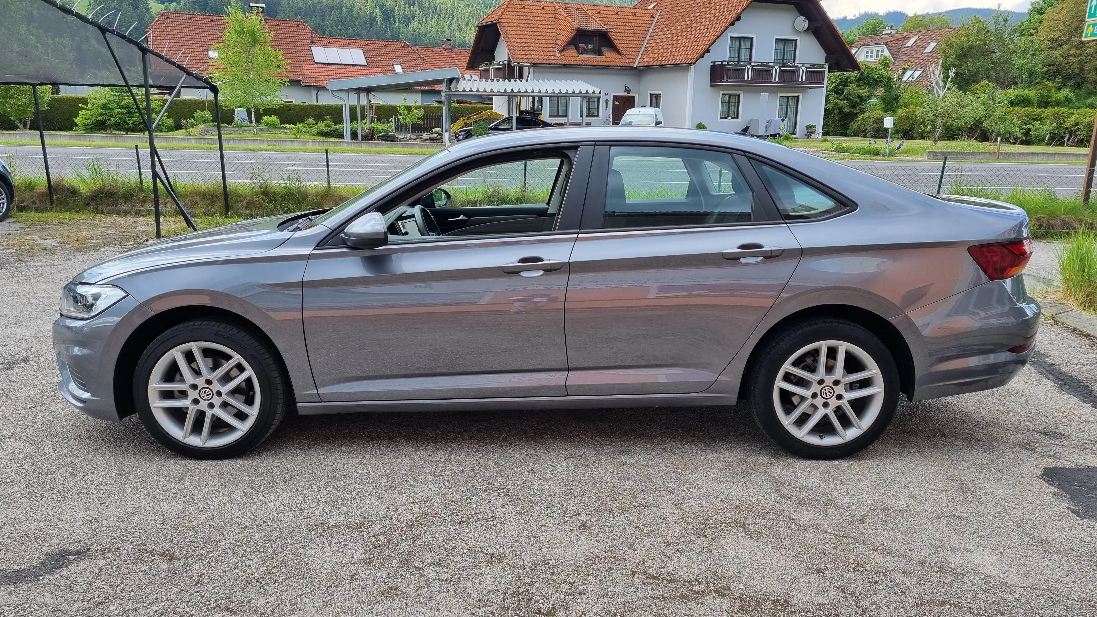 Volkswagen Jetta 1.4 — photo 8