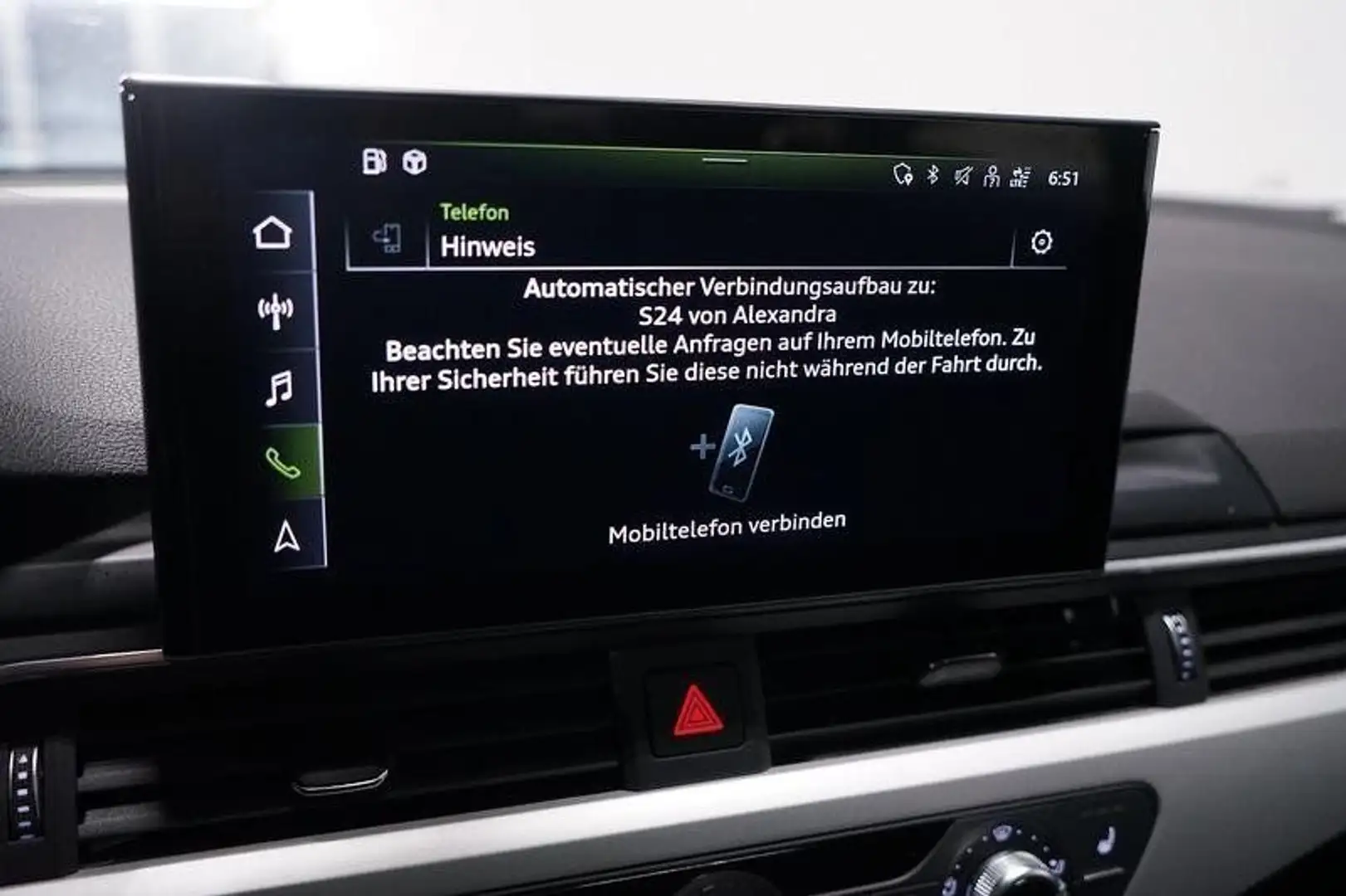 Audi A4 AUT/Navi/Pano/SHZ/PDC/Facelift/Akustikglas/LM Schwarz - 2