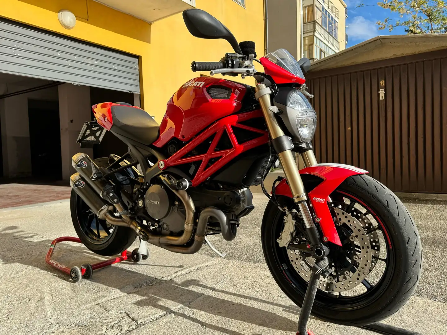 Ducati Monster 1100 EVO Roşu - 2