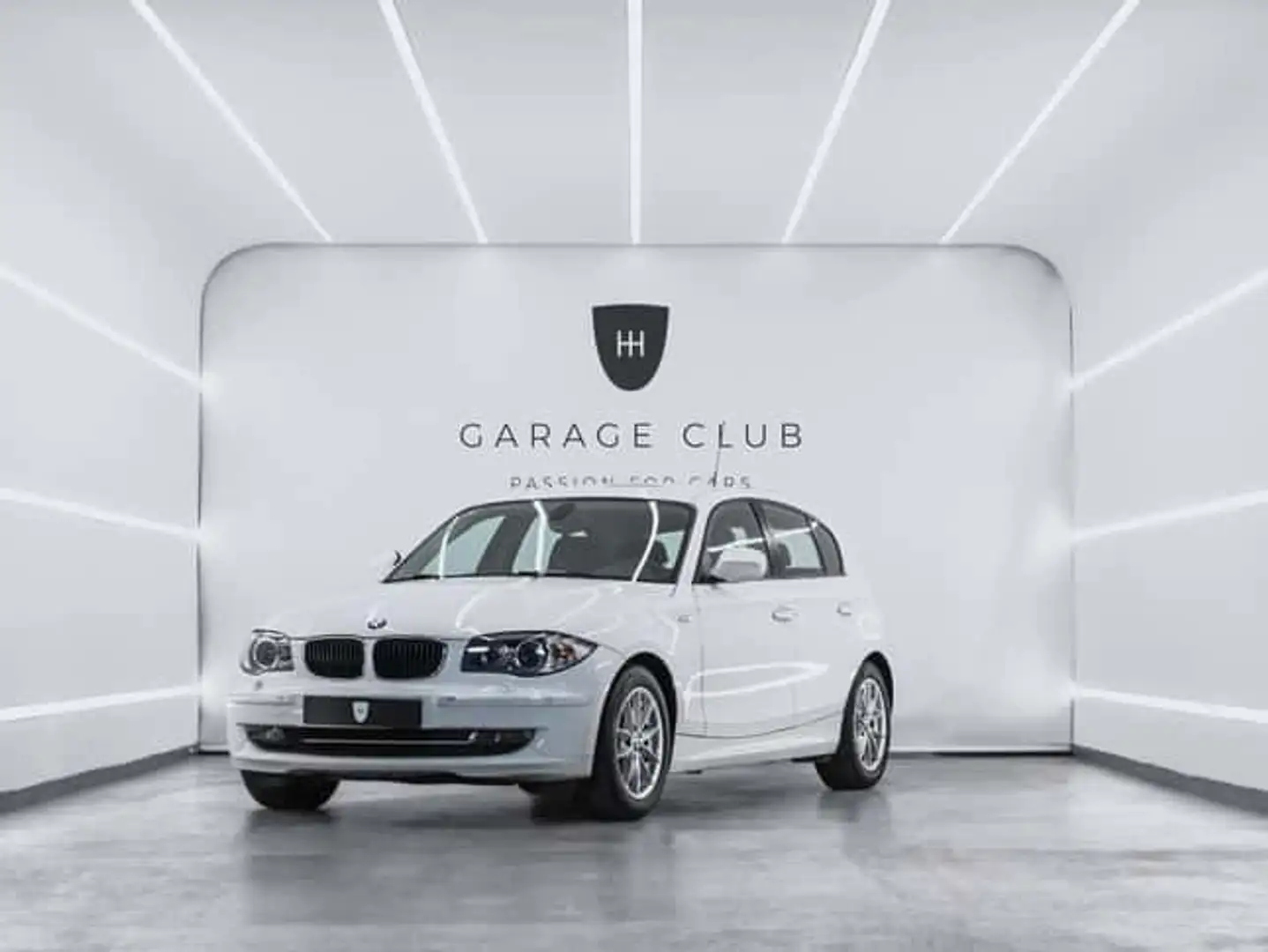 BMW 118 118d - 1