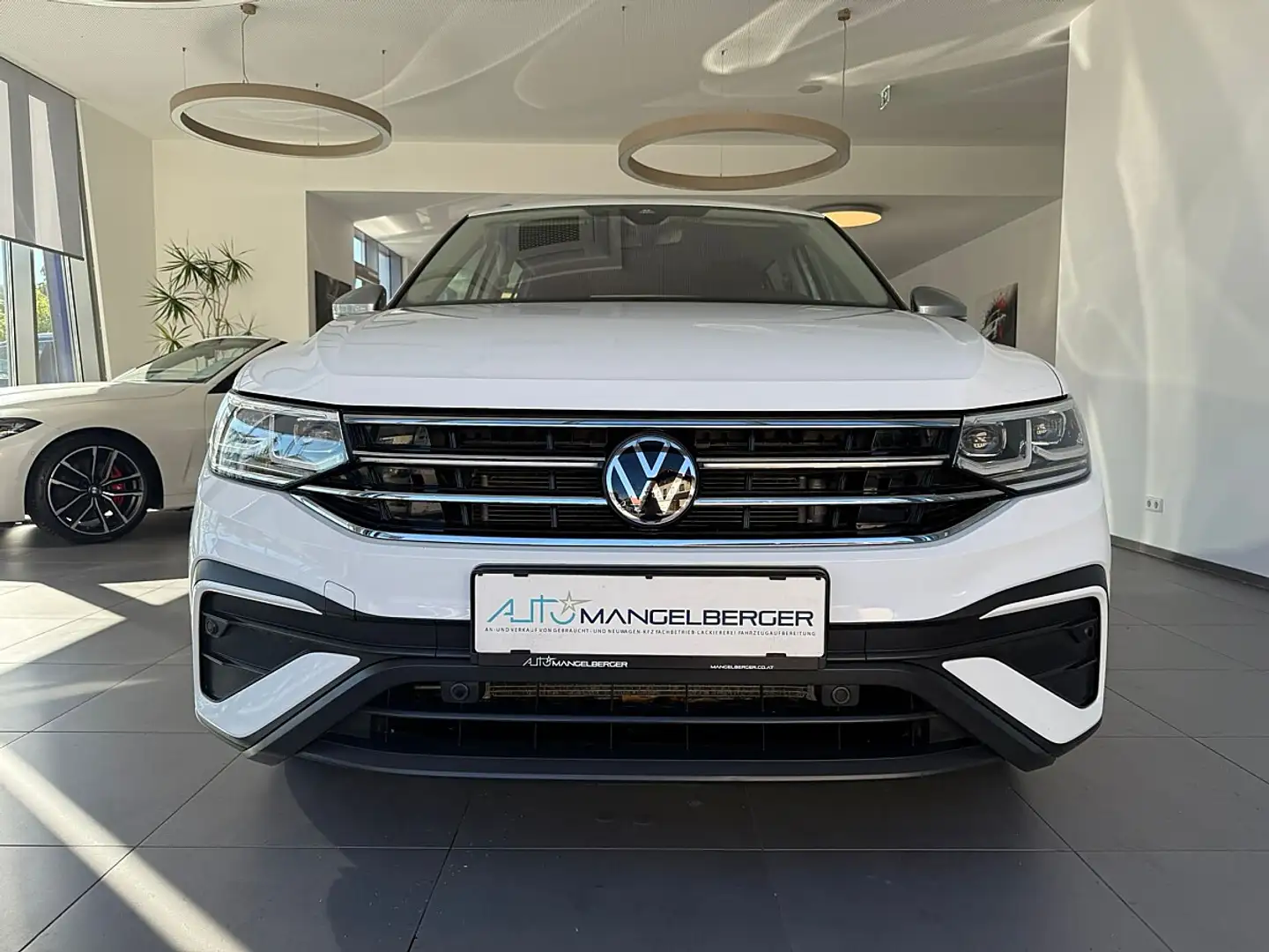 Volkswagen Tiguan Allspace 2.0 TDI Life DSG Matrix Head-Up Weiß - 2