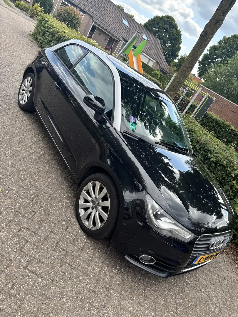Audi A1 1.4 TFSI Zwart - 2
