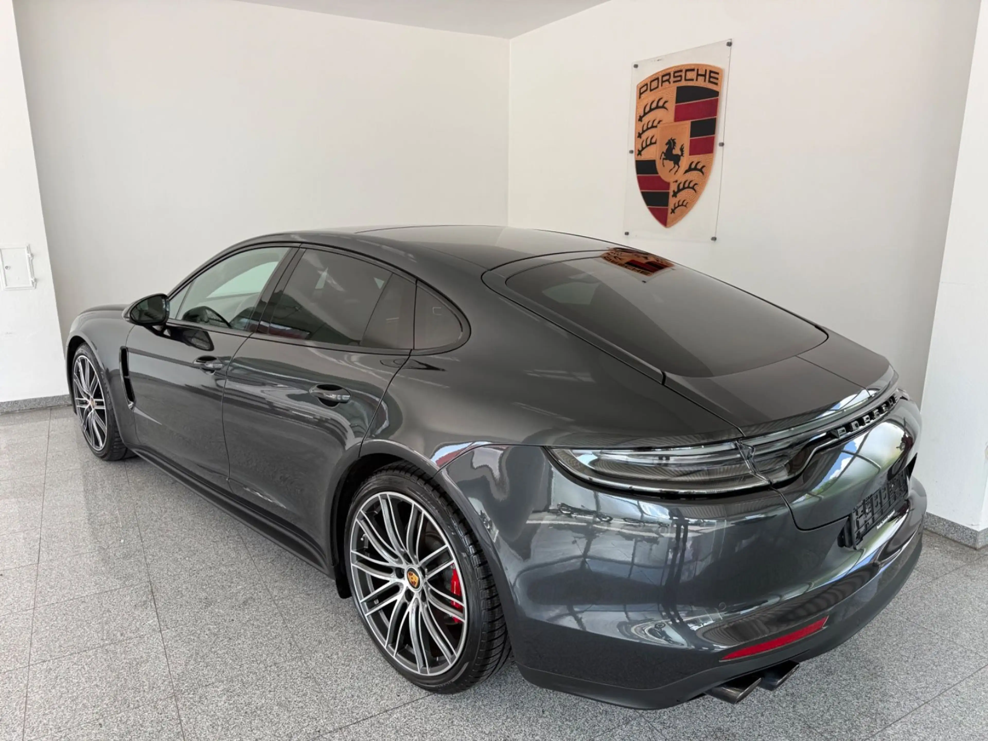 Porsche Panamera GTS- 1 Hd-4 x Klima- 21 Zoll-Sportabgas — photo 5