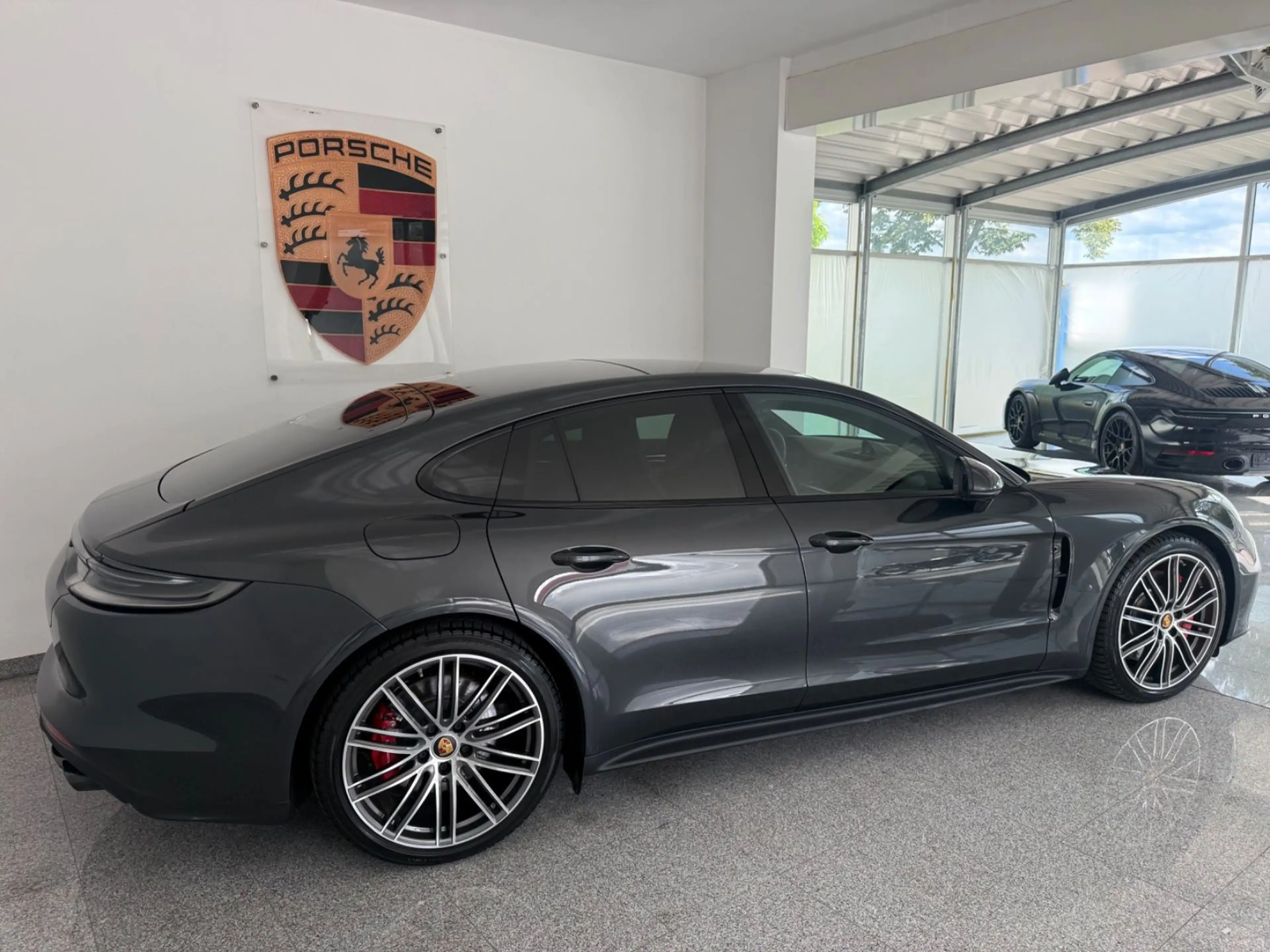 Porsche Panamera GTS- 1 Hd-4 x Klima- 21 Zoll-Sportabgas — photo 12