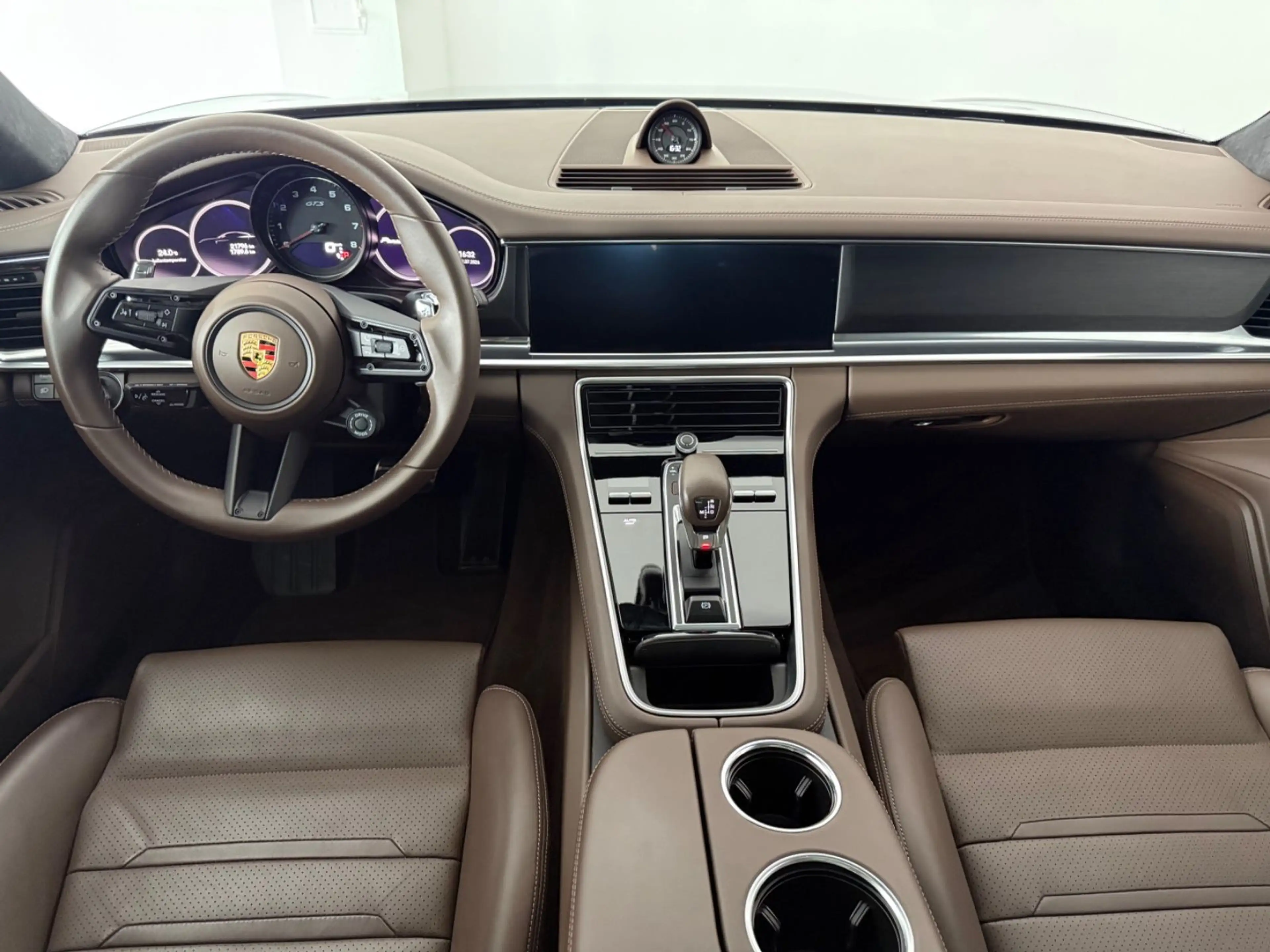 Porsche Panamera GTS- 1 Hd-4 x Klima- 21 Zoll-Sportabgas — photo 14