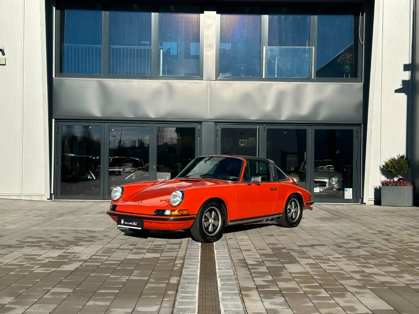 Porsche 911 T Targa Orange - 2