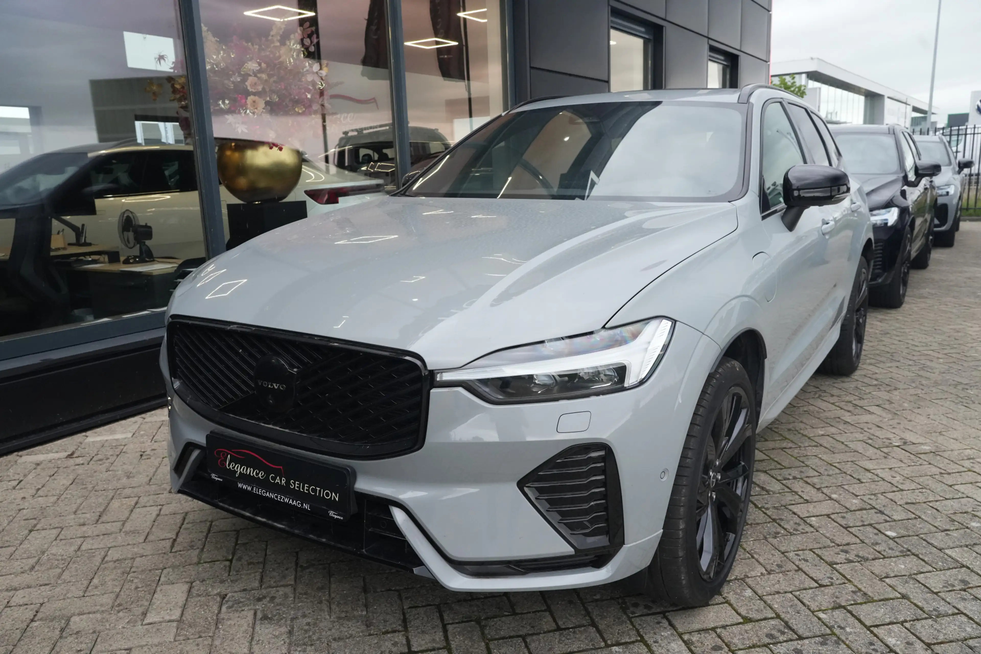 Volvo XC60 2.0 T8 FACELIFT Plug-in hybrid AWD Ultra Black Edi