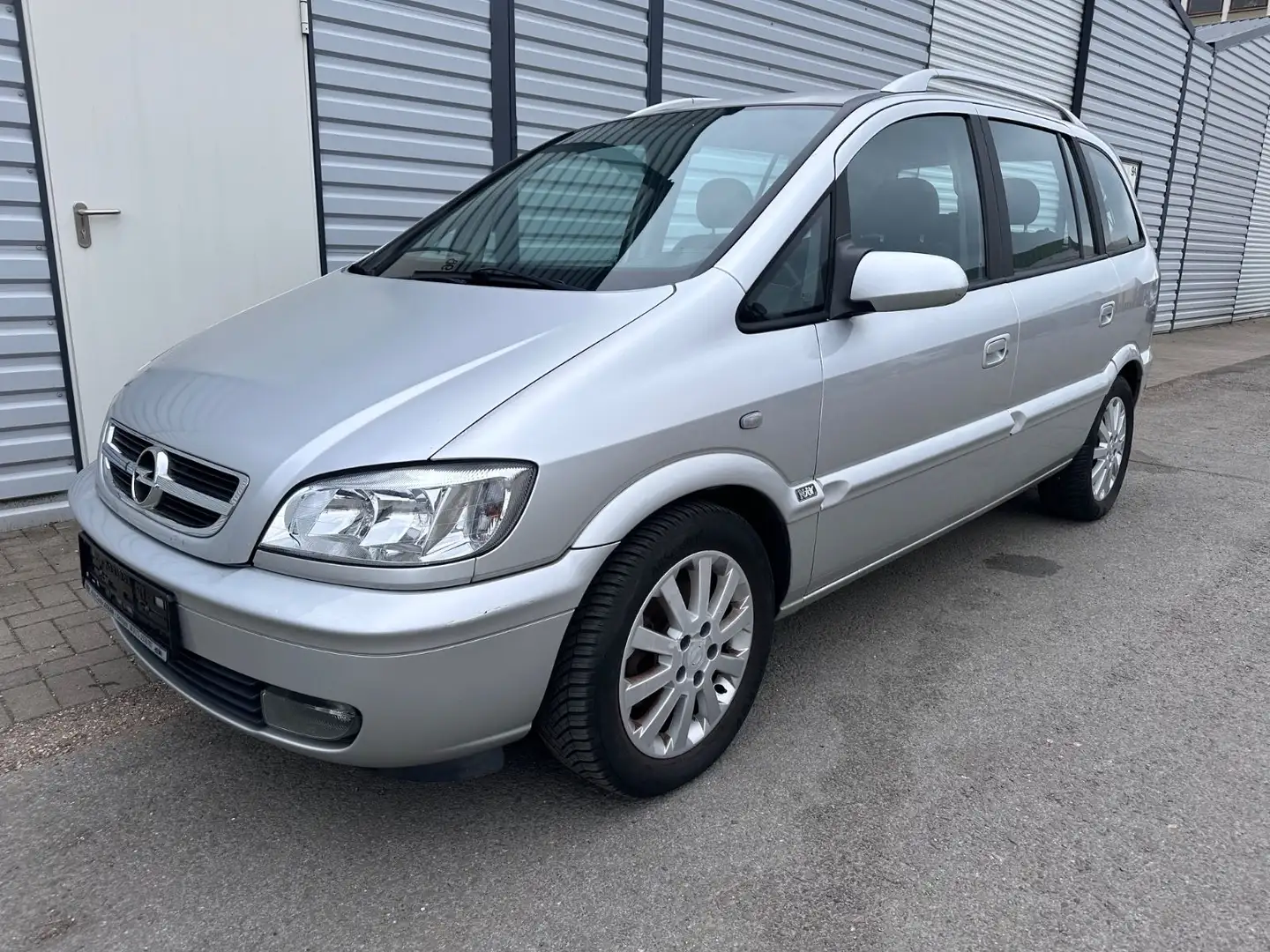 Opel Zafira A Njoy mit Style-Paket Argent - 1