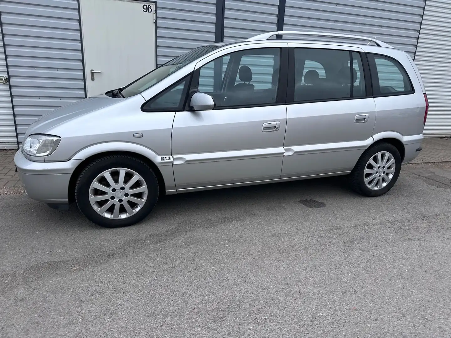 Opel Zafira A Njoy mit Style-Paket Argent - 2